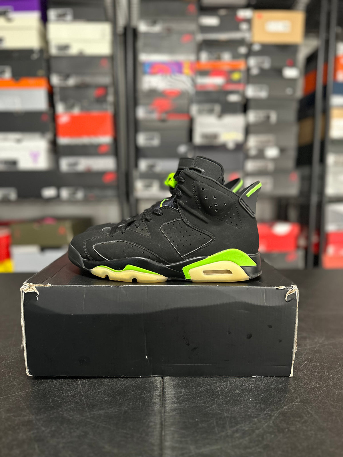 Size 9 - J6 electric green