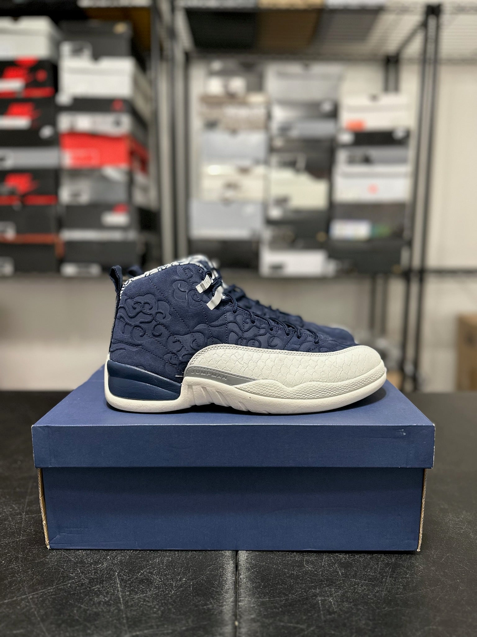 Size 10.5 - J12 International Flight
