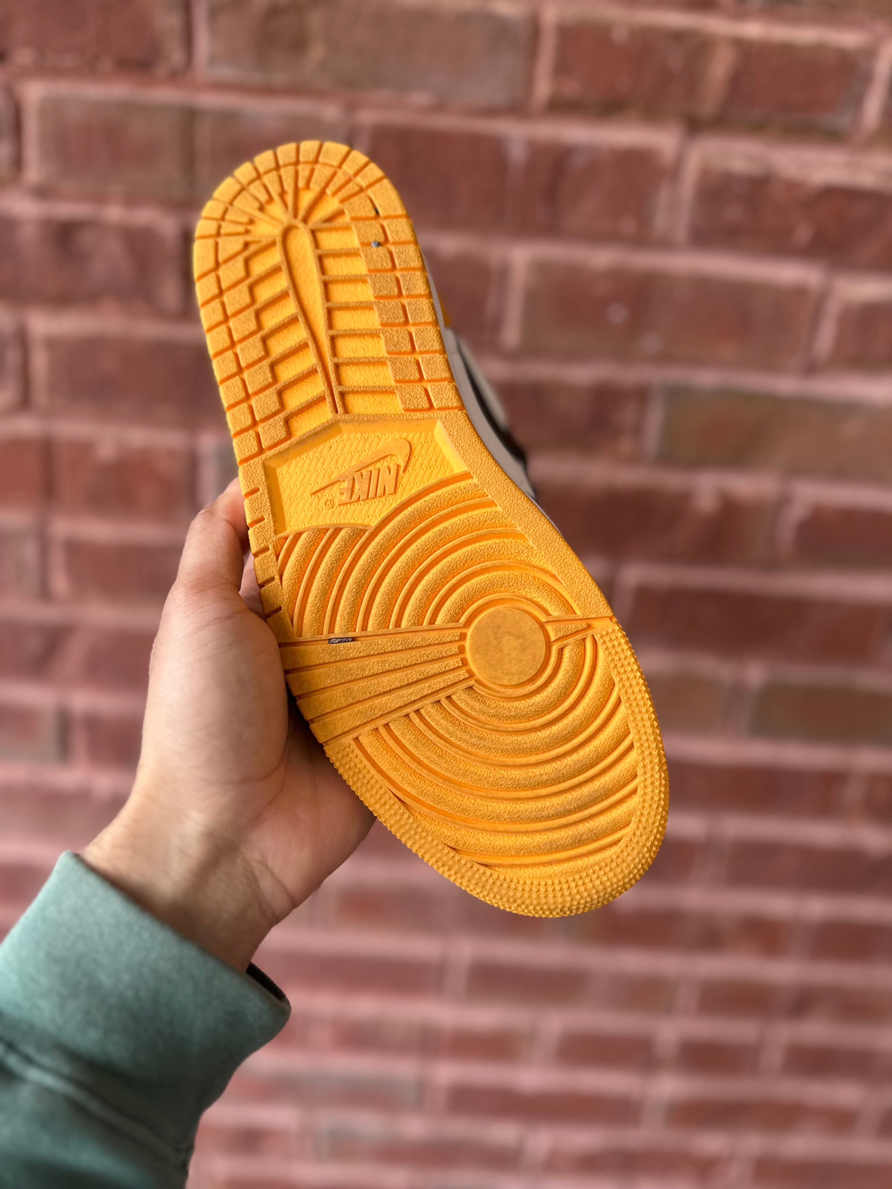 Size 9.5 - J1 yellow toe