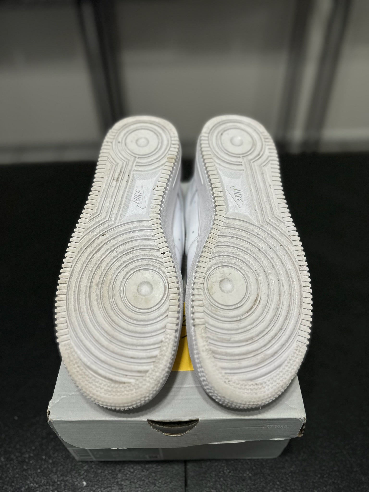 Size 7.5 - AF 1 White