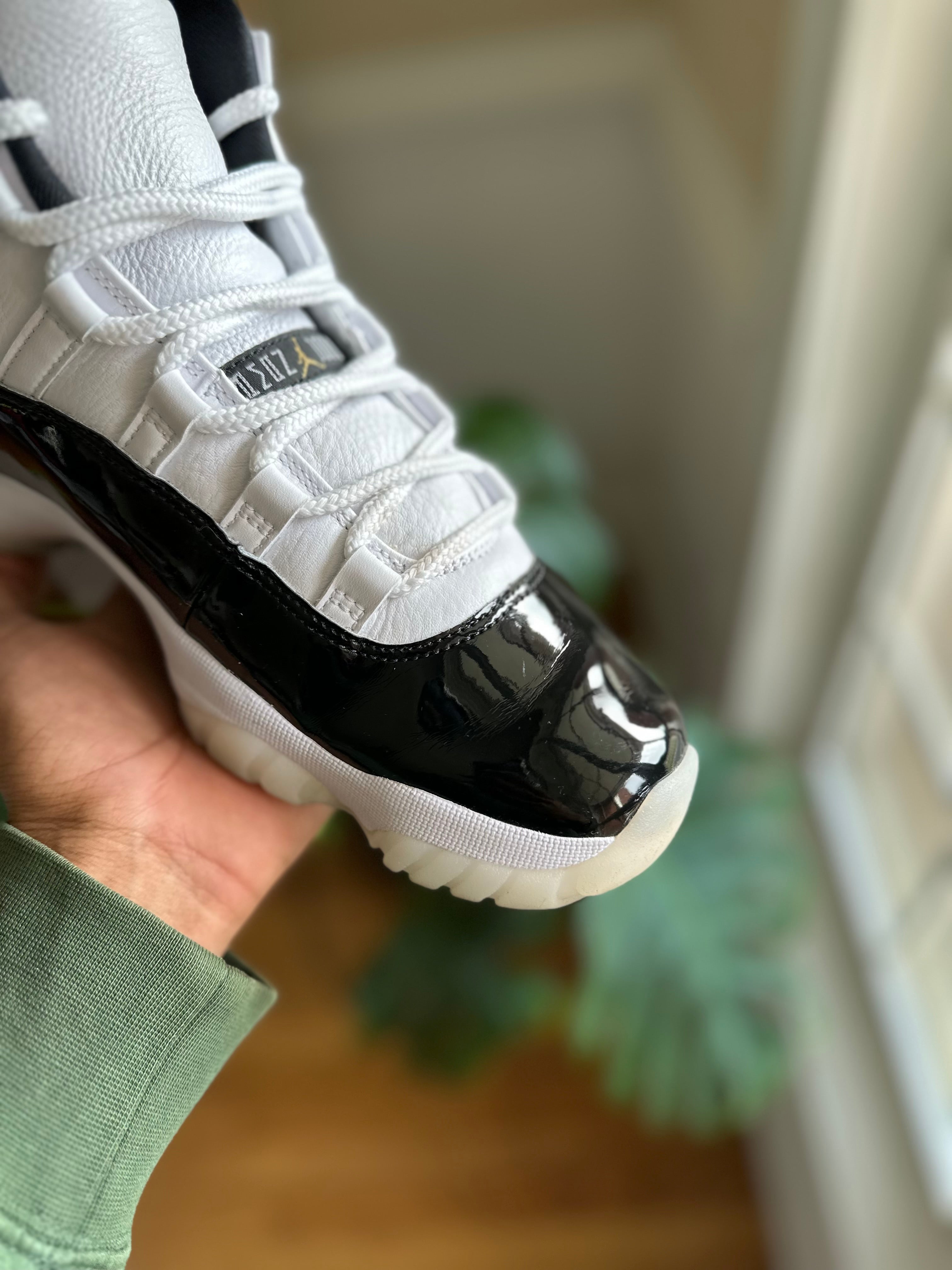 Size 9 - J11 gratitude
