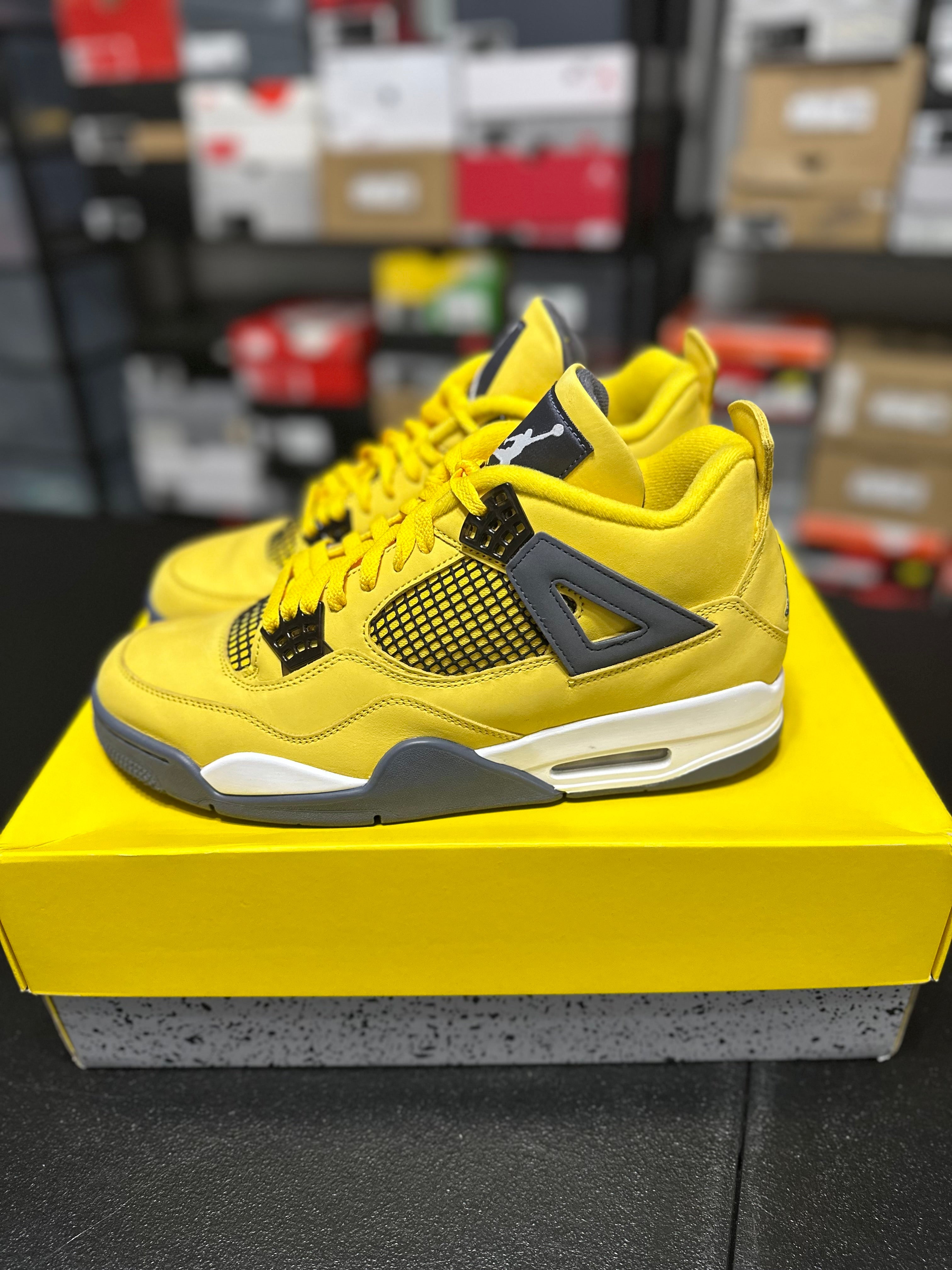 Size 11.5 - J4 lightning
