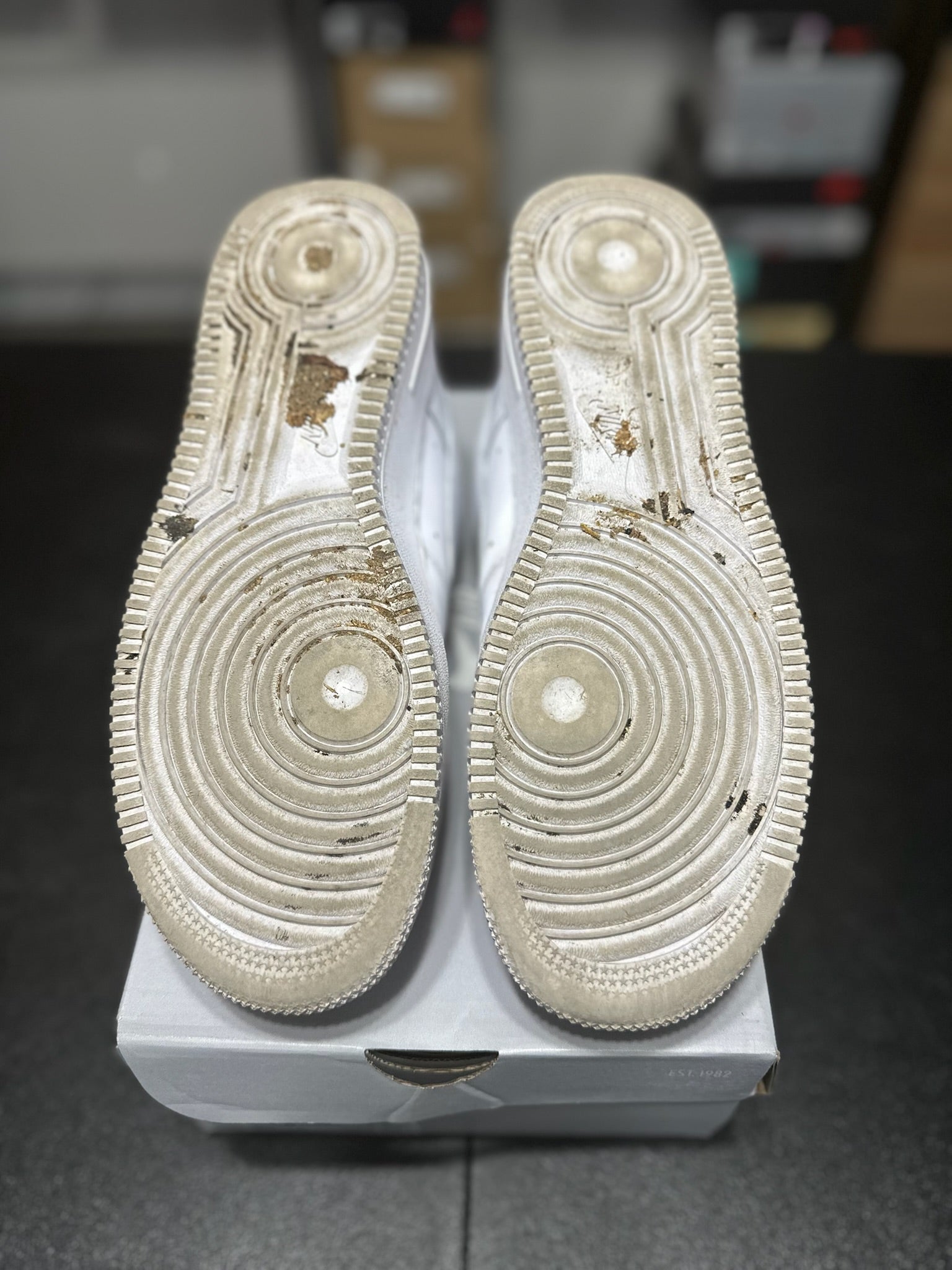 Size 9 - AF 1 ‘07 White