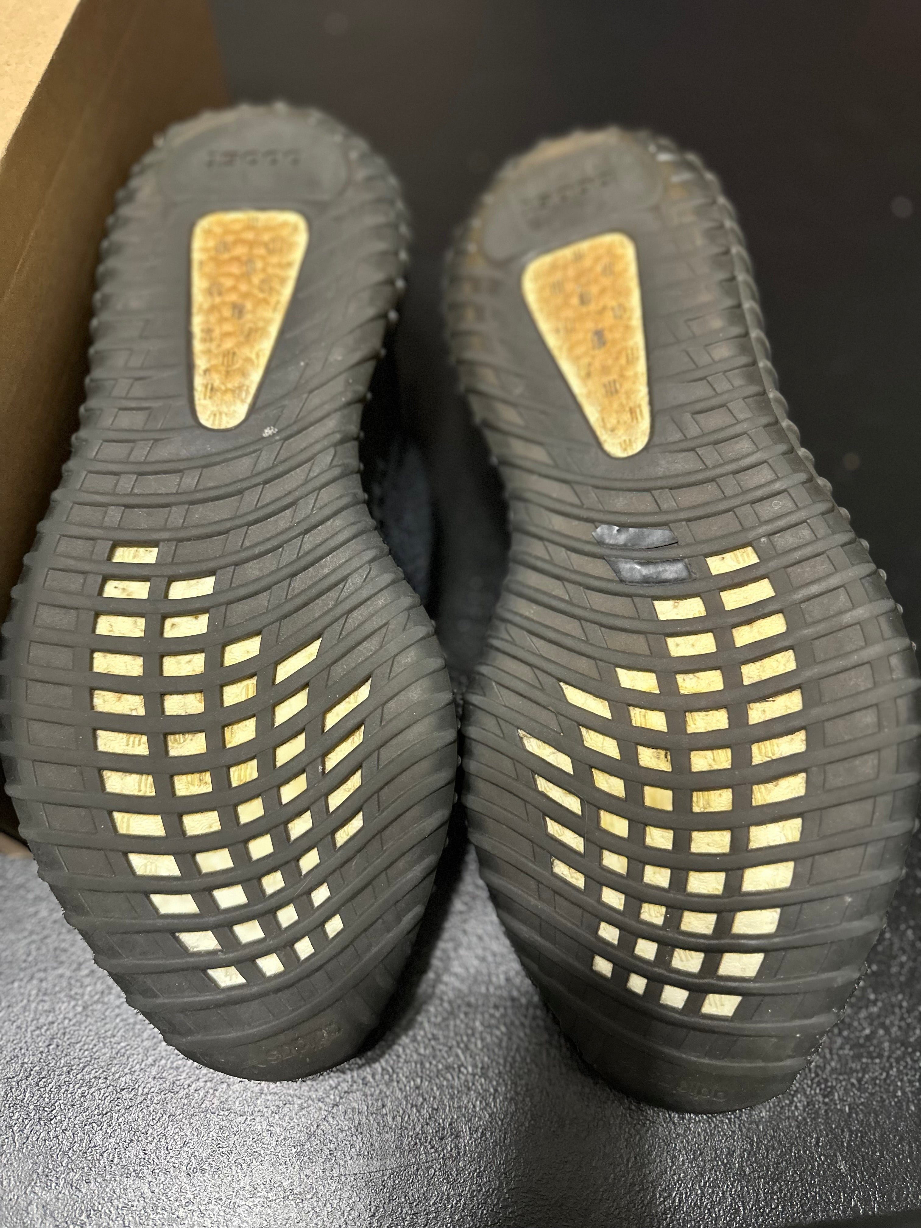 Size 12 - YZY 350 dazzling blue