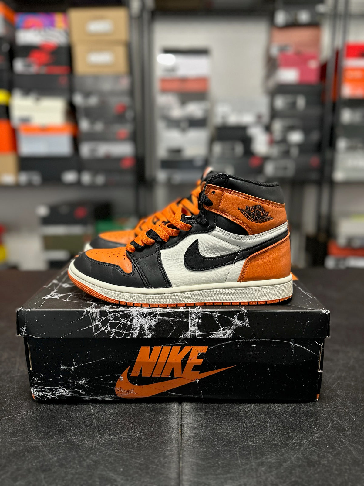 Size 8.5 - j1 high shattered backboard