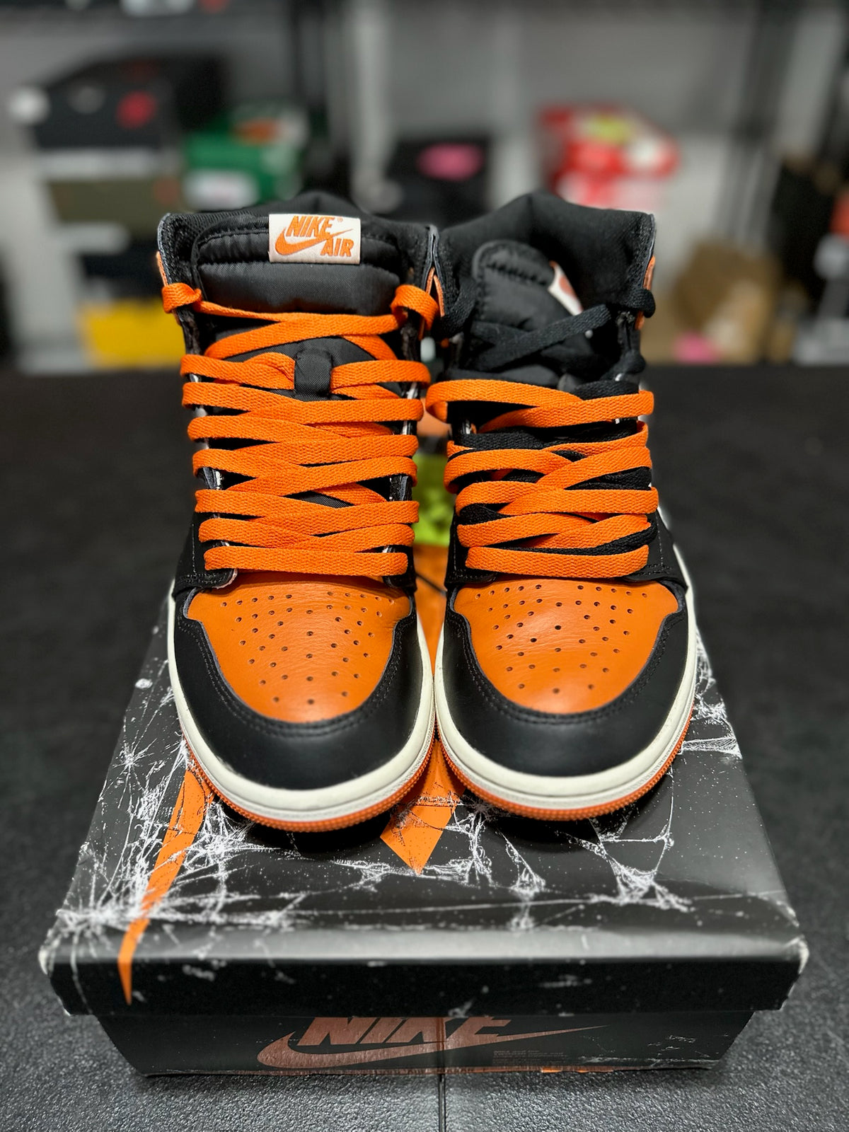 Size 8.5 - j1 high shattered backboard