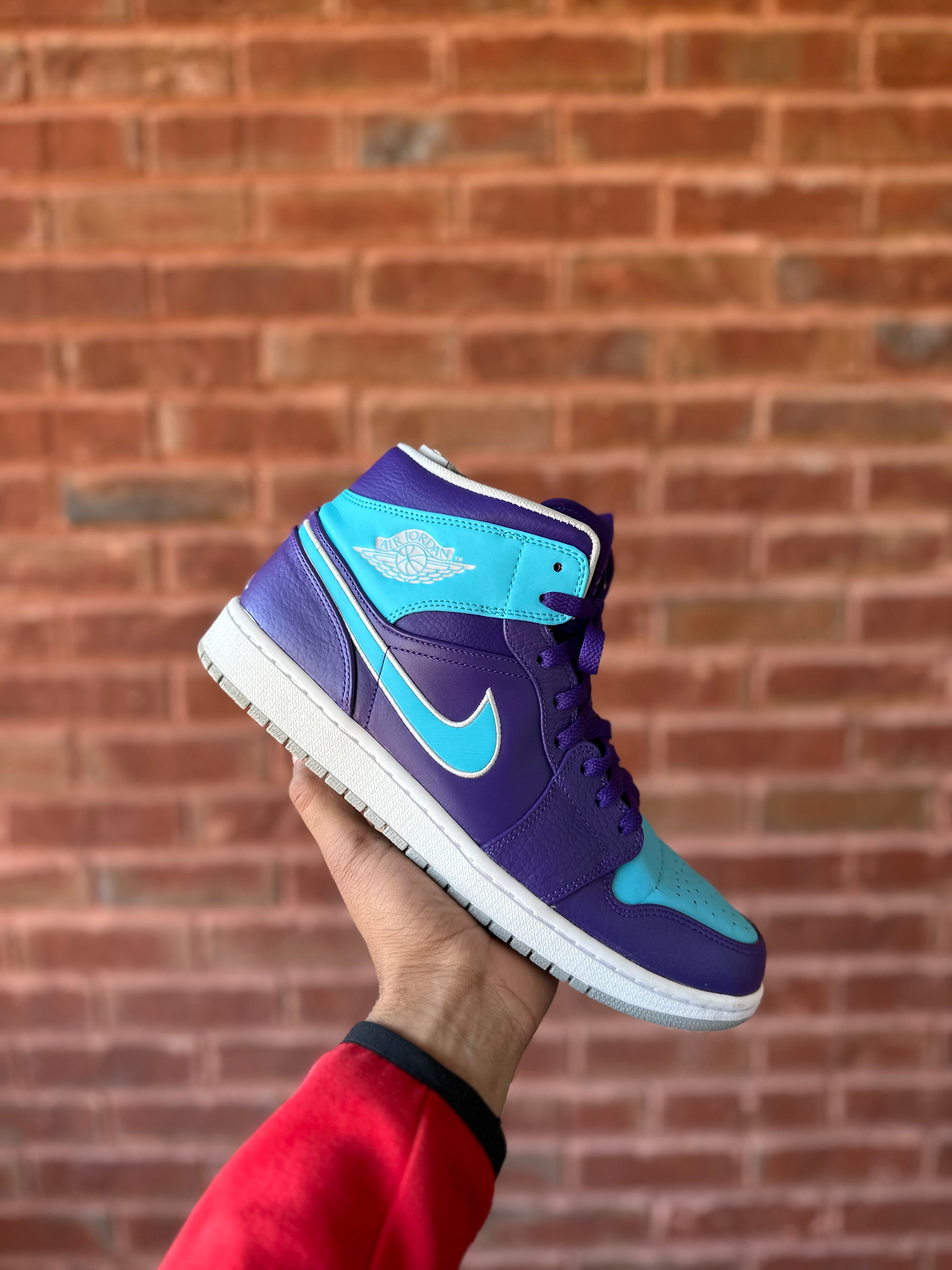 Size 11.5 - J1 Mid Hornet