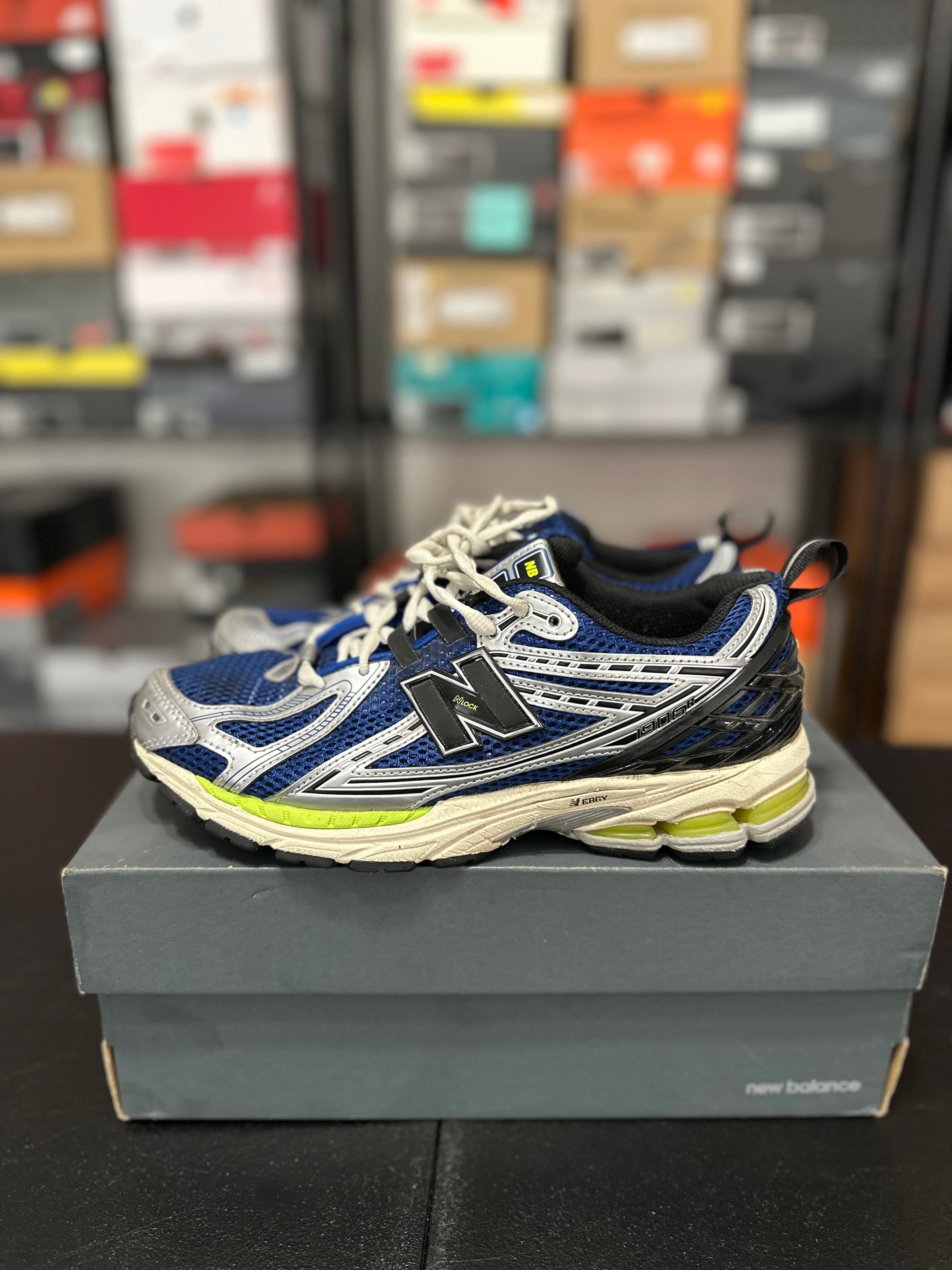Size 8 - NB 1906r sprite