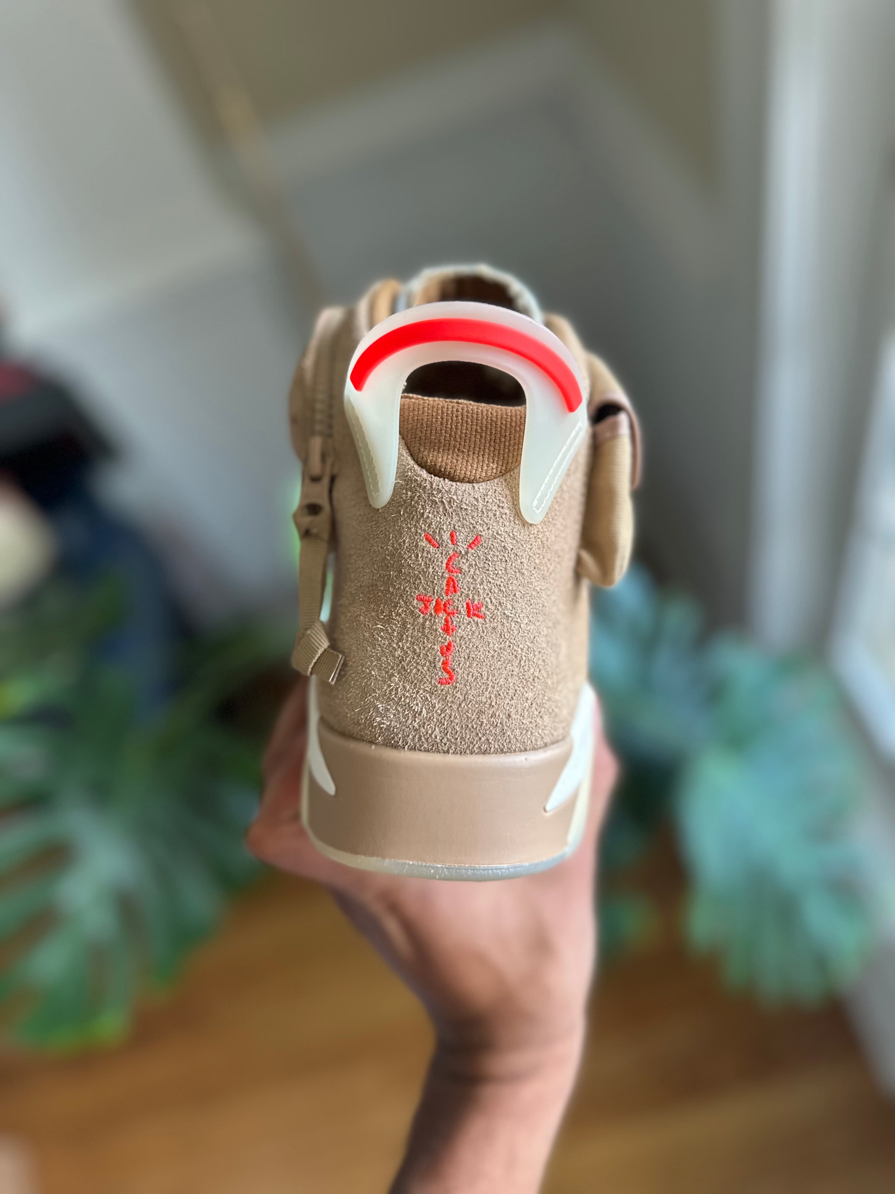 Size 12 - J6 Travis British khaki