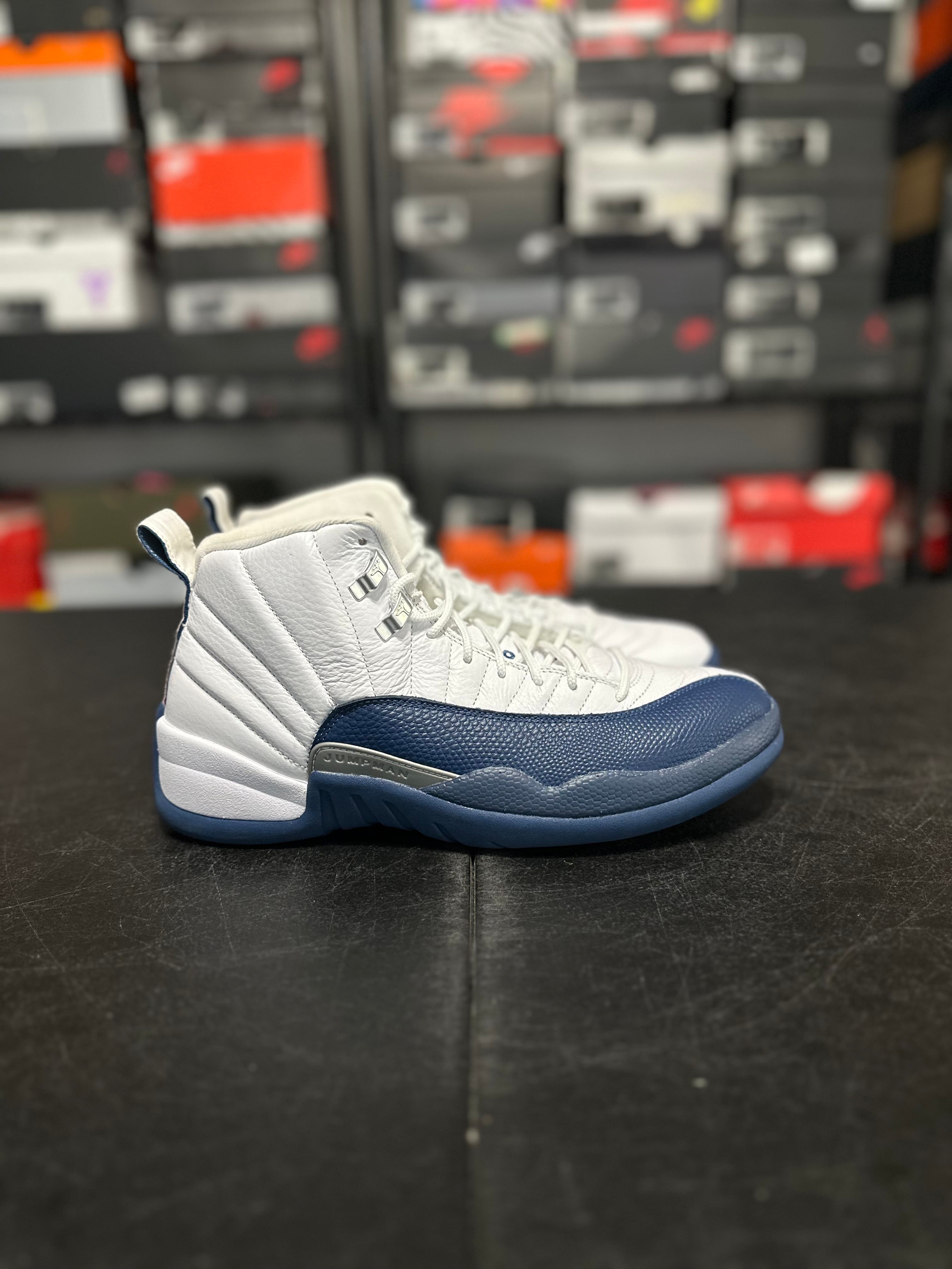 Size 9 - J12 French blue