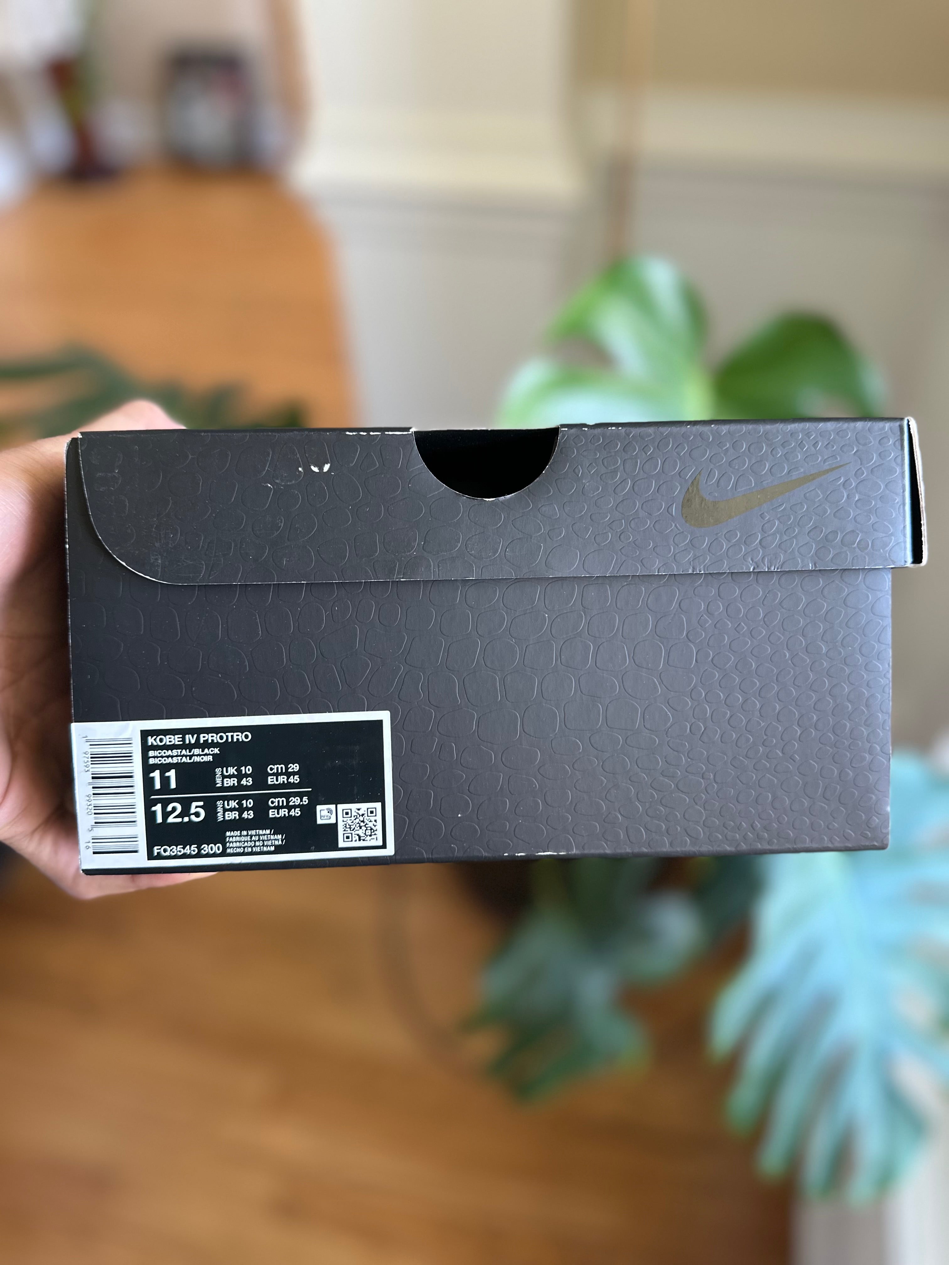 Size 11 - Kobe 4 protro Girl dad