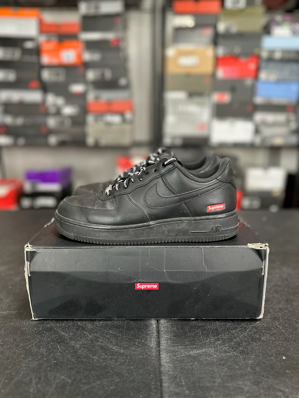 Size 7.5 - AF 1 Low supreme black