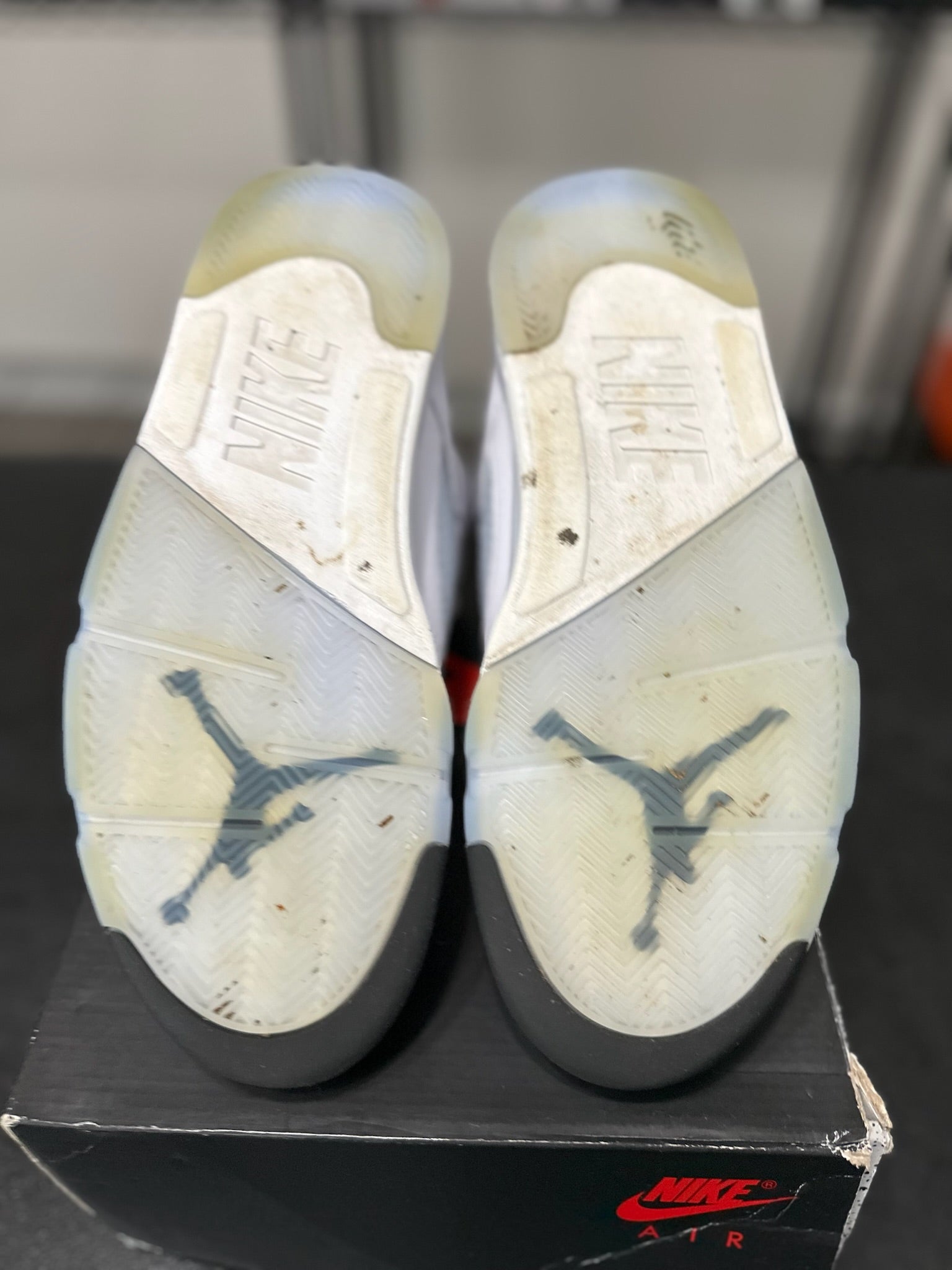 Size 10 - J5 White Metallic