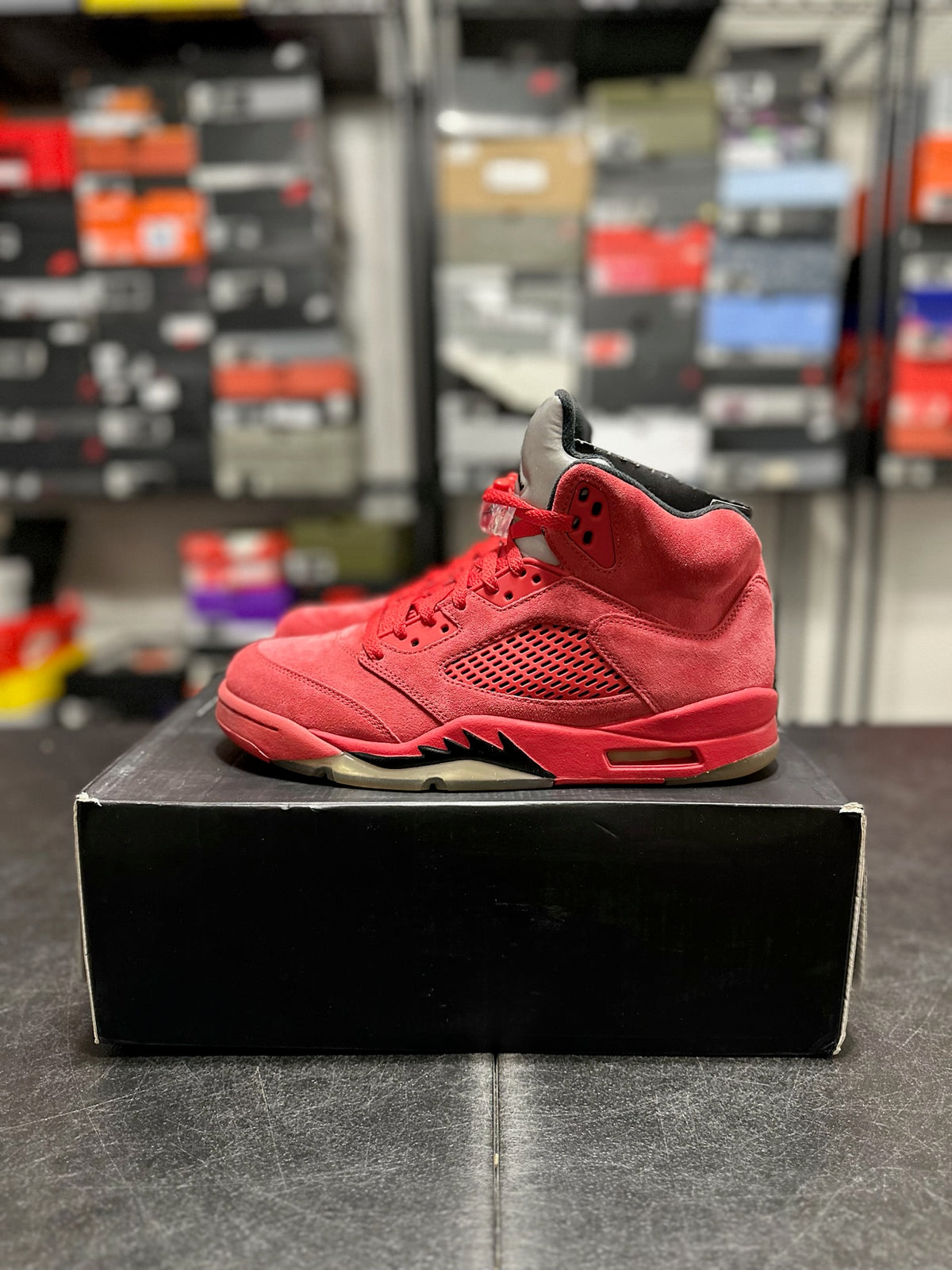 Size 9 - j5 red suede
