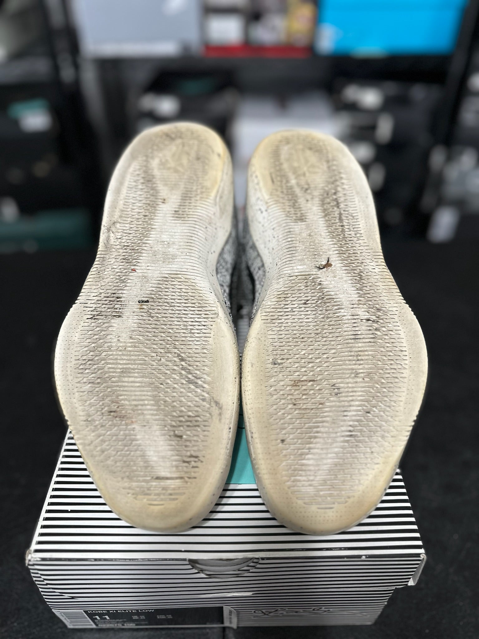 Size 11 - Kobe 11 Elite Low Oreo