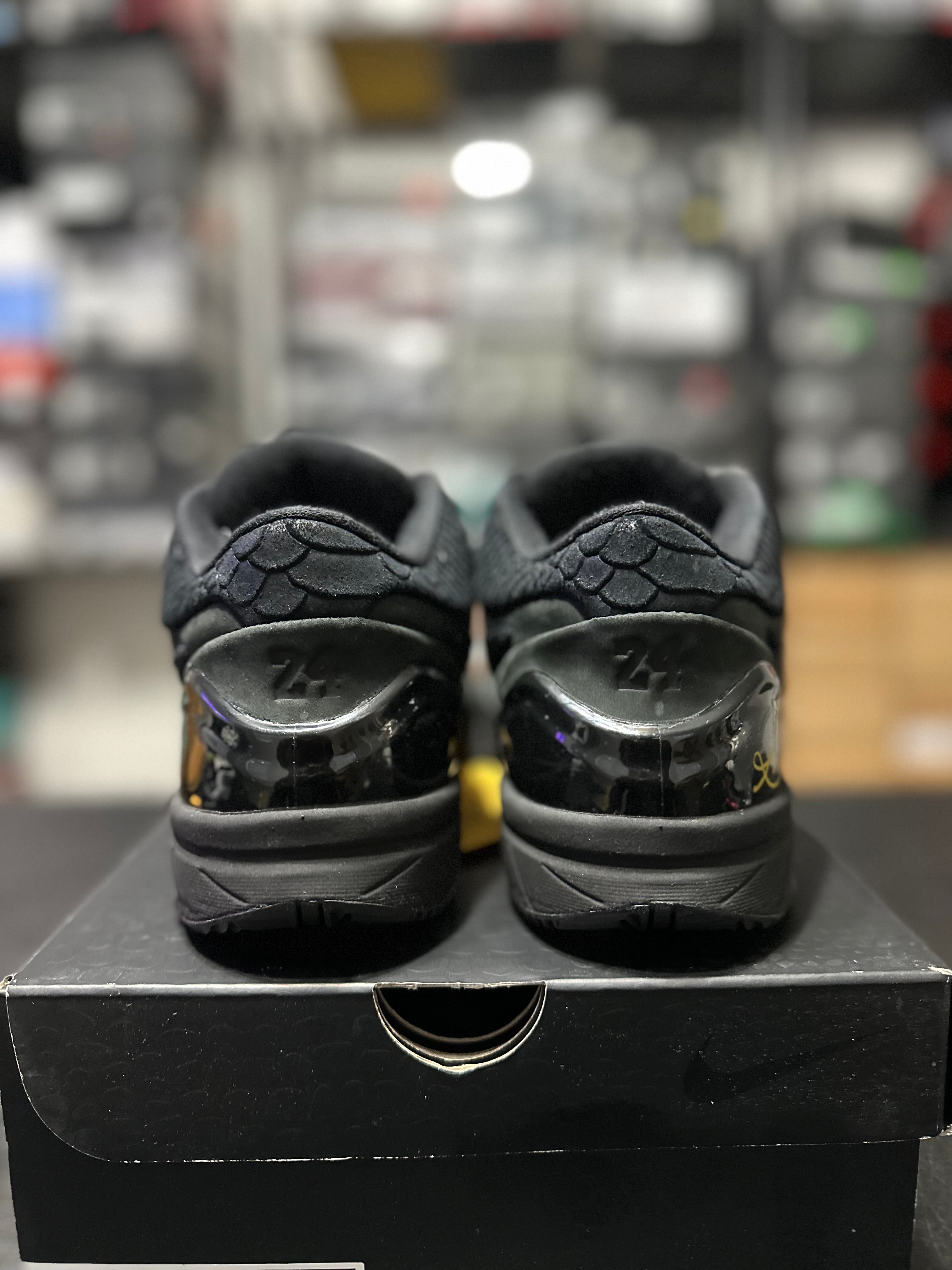 Size 8.5 - Kobe 4 protro gift of mamba