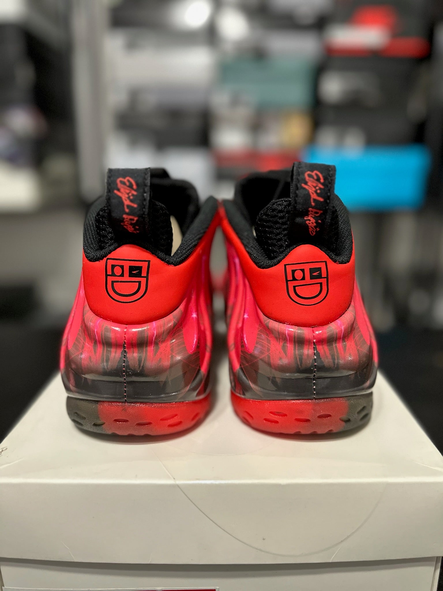 Size 9 - Foamposite 1 Doernbecher