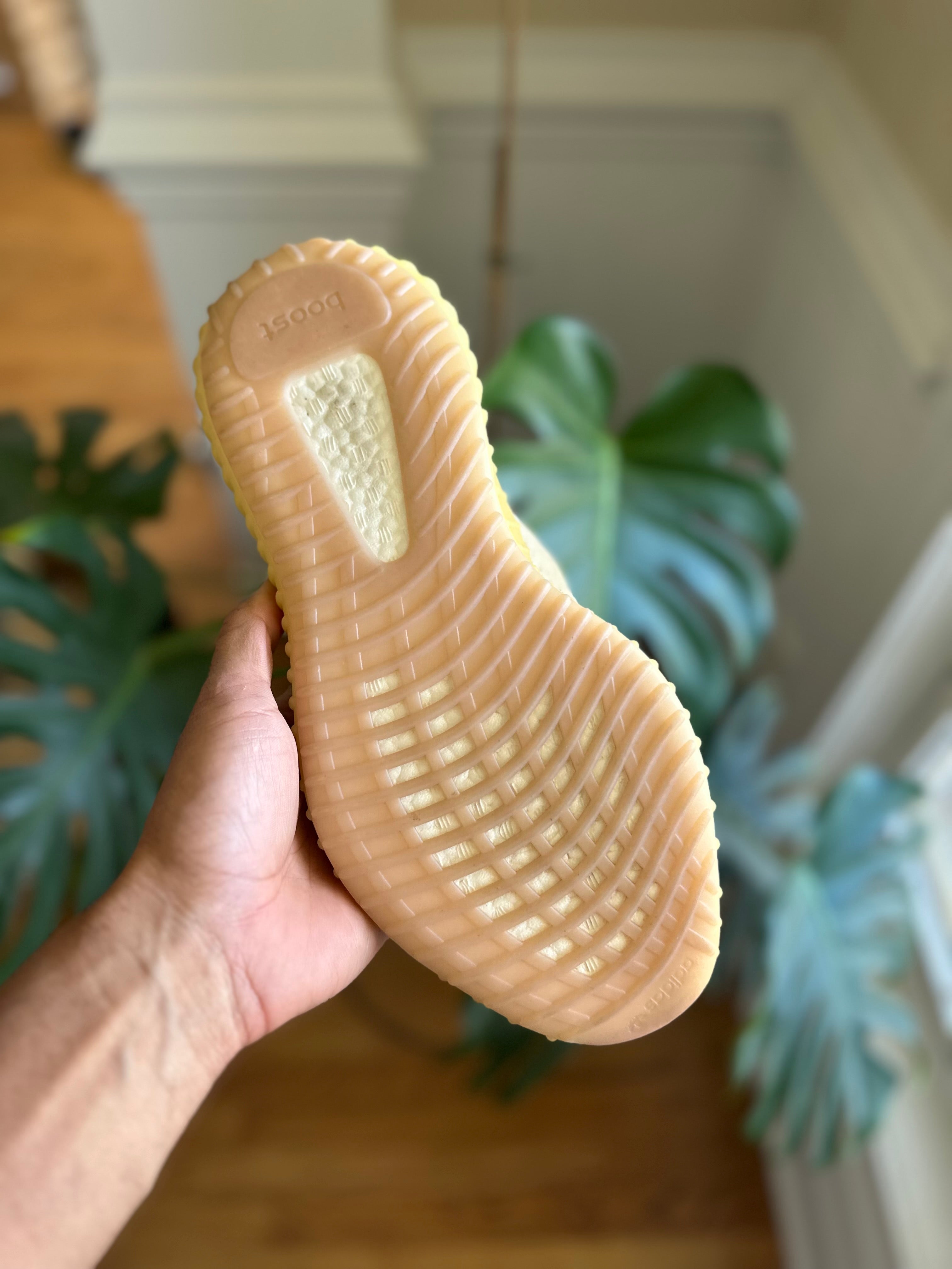 Size 10.5 - YZY 350 linen