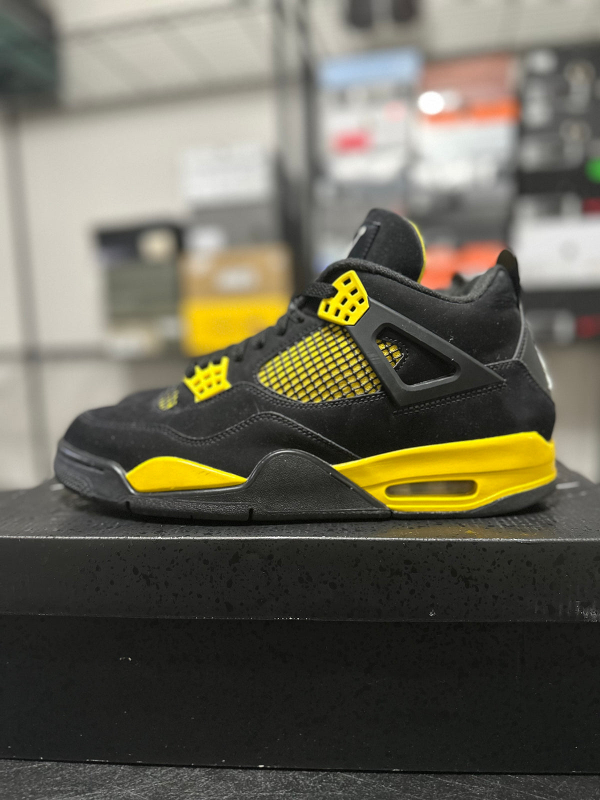 Size 11.5 - J4 Yellow Thunder