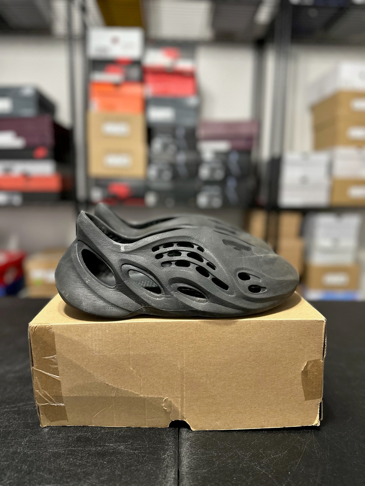 Size 9 - YZY Foam RNR Onyx