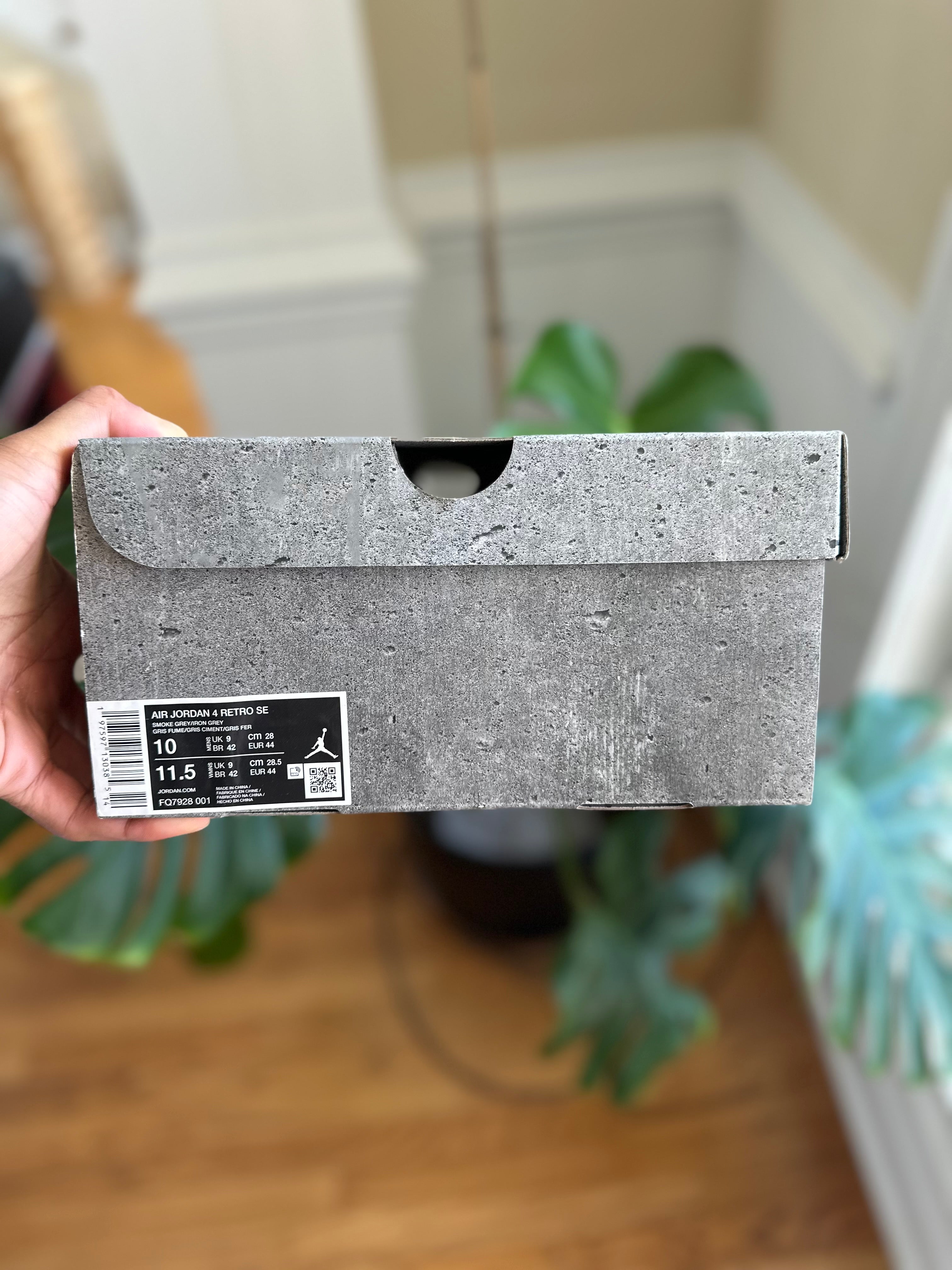 Size 10 - J4 wet cement