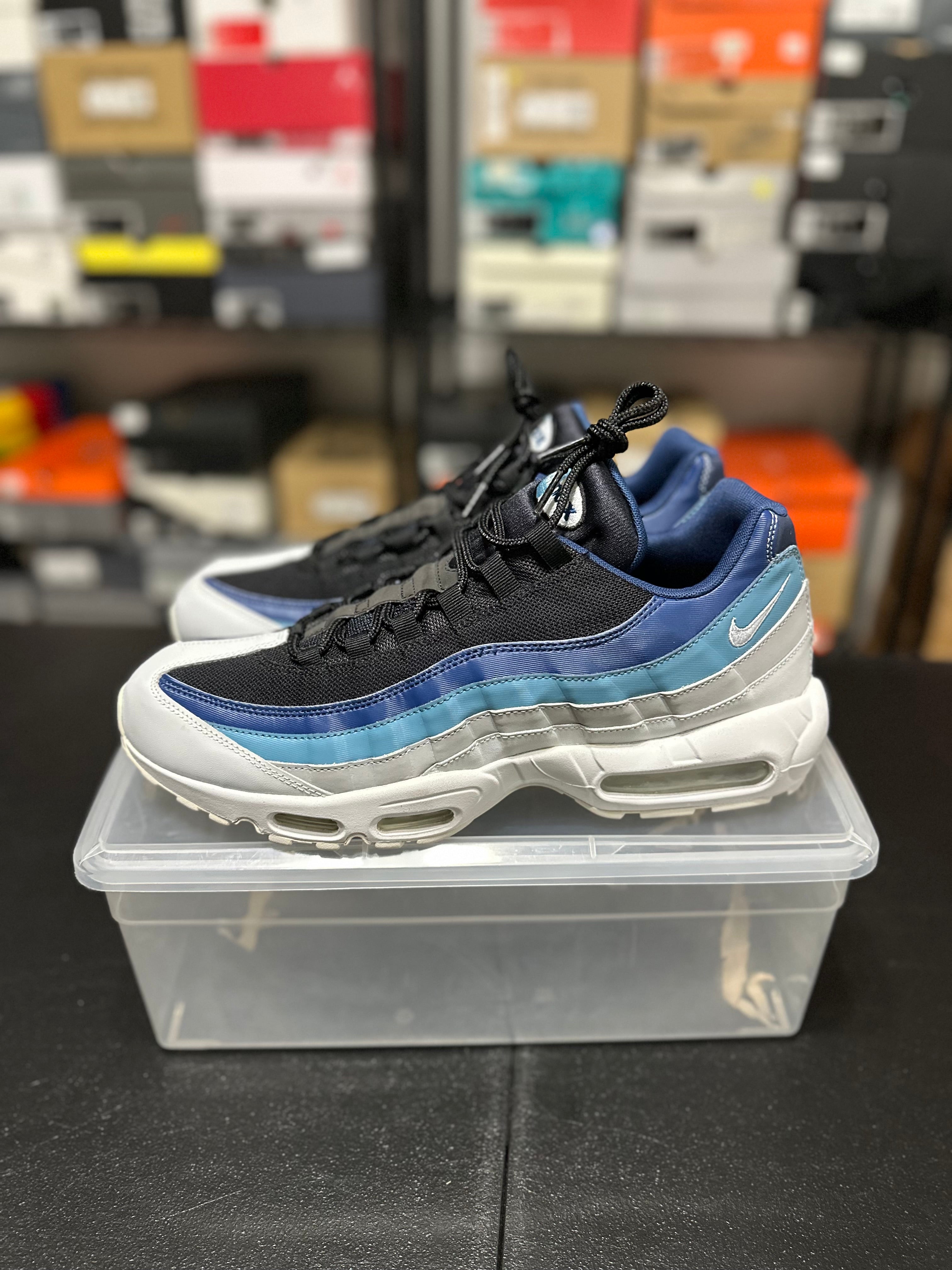 Size 14 - air max 95 essential reverse stash