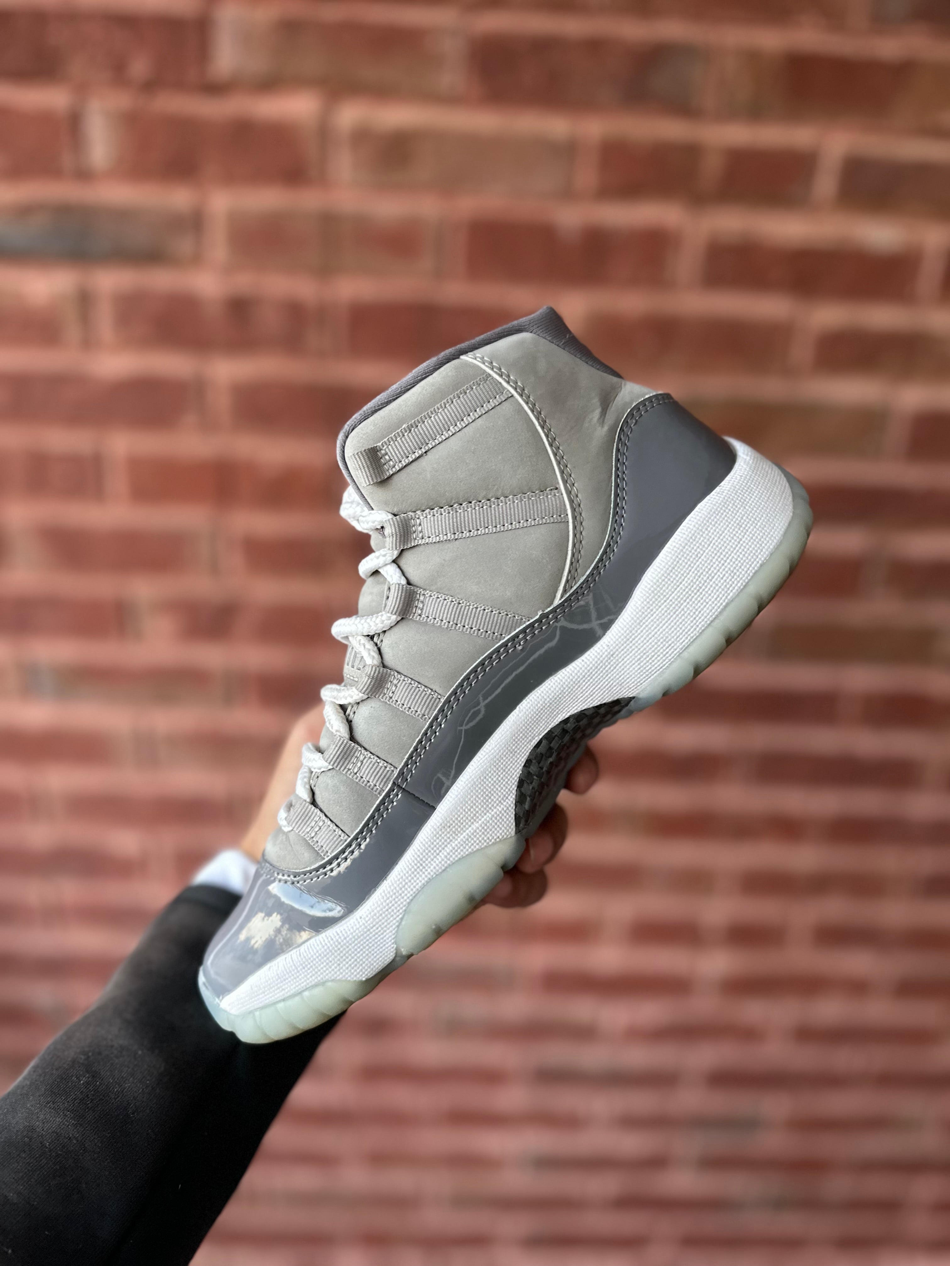 Size 6.5y - J11 high cool grey