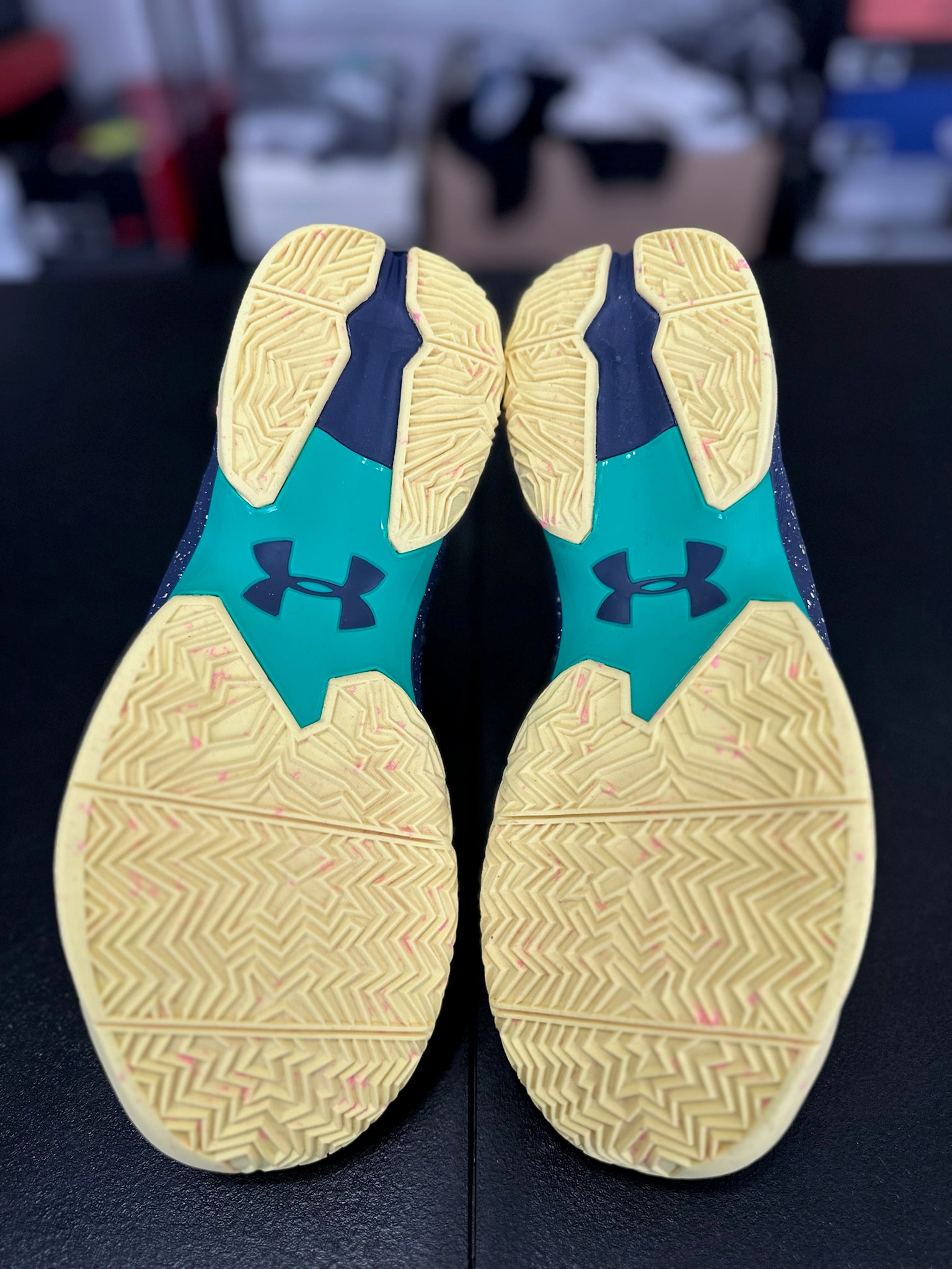 Size 9.5 - Curry 2.5 Aqua/Blue DS