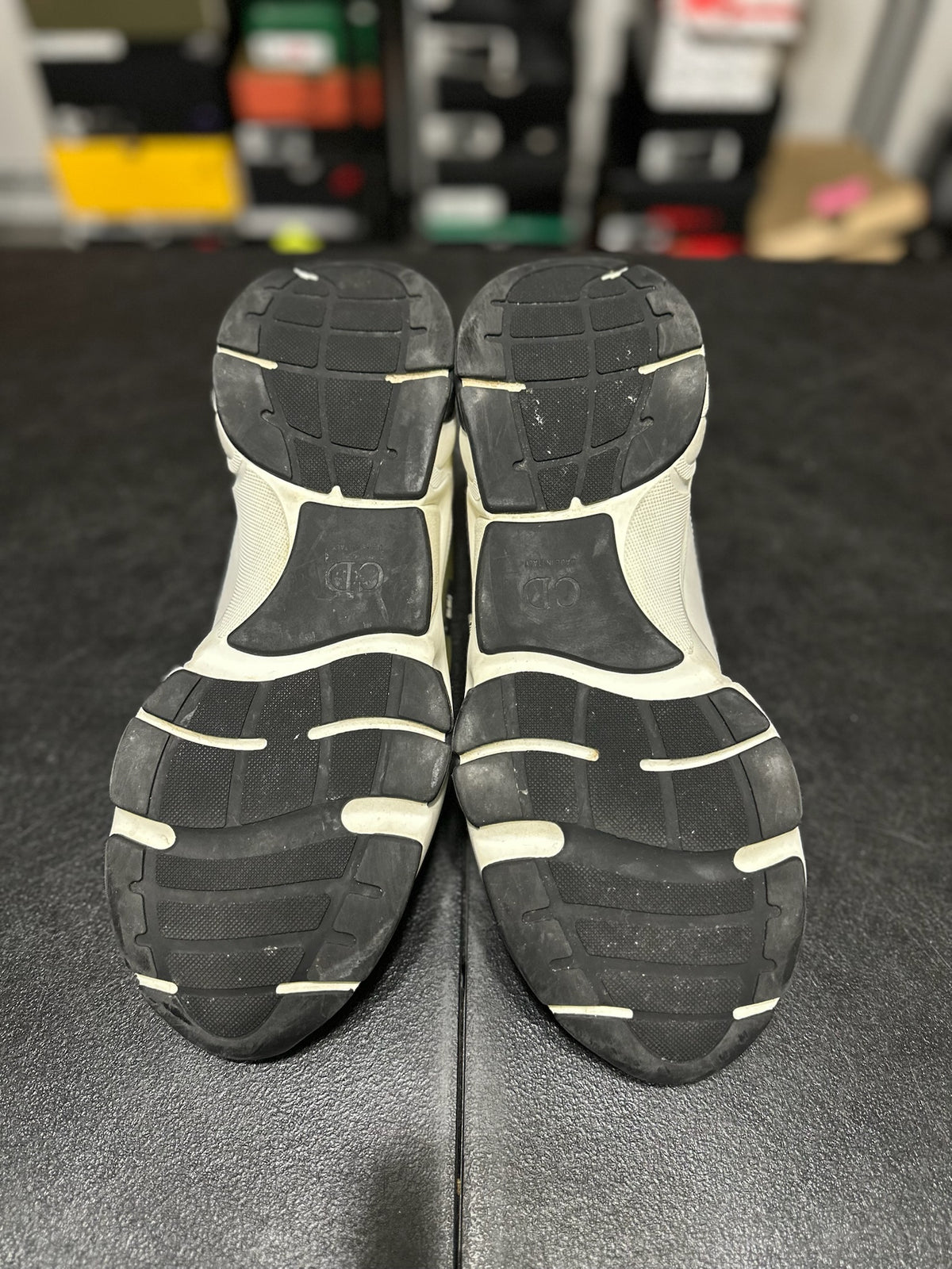 Size 11 - (45) Dior B22 white/yellow