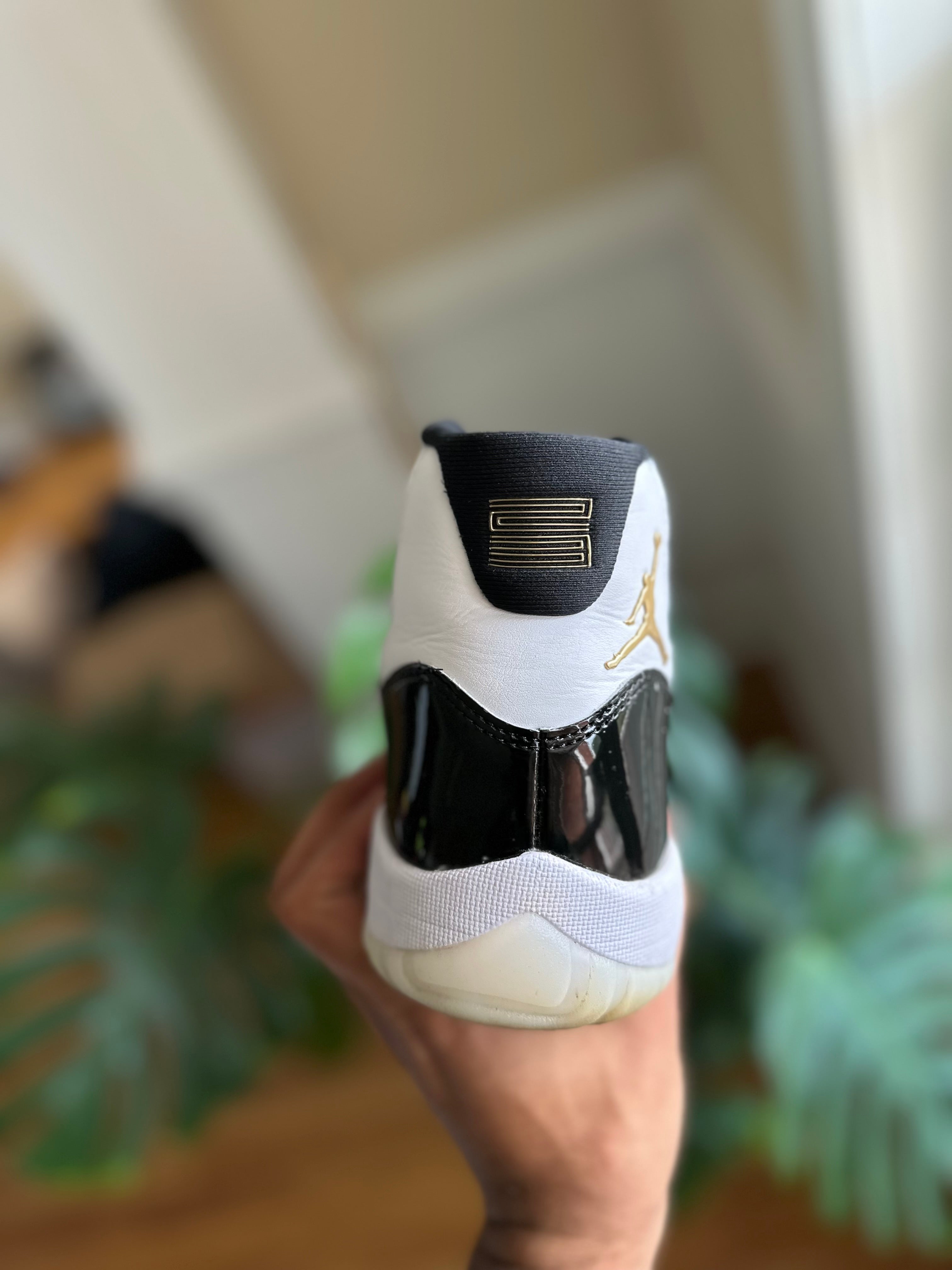 Size 9 - J11 gratitude