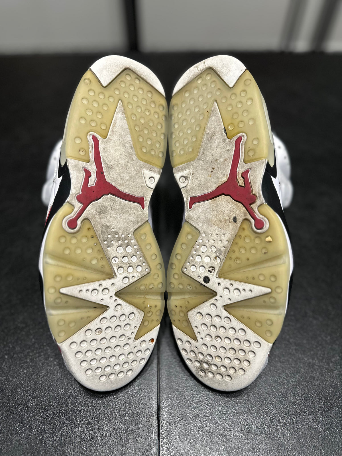 Size 11 - J6 carmine