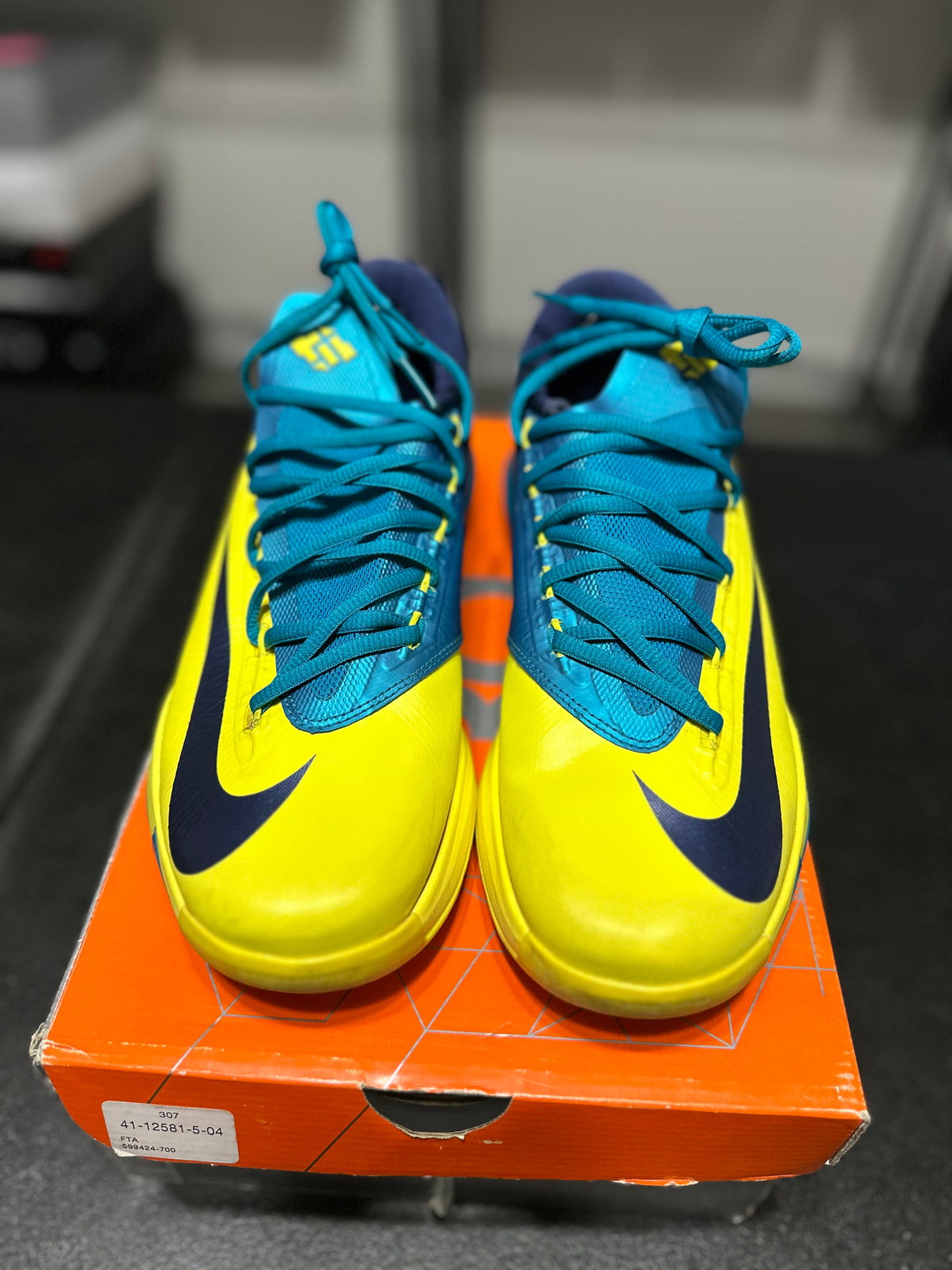 Size 9 - KD 6 seat pleasant *READ DESCRIPTION*