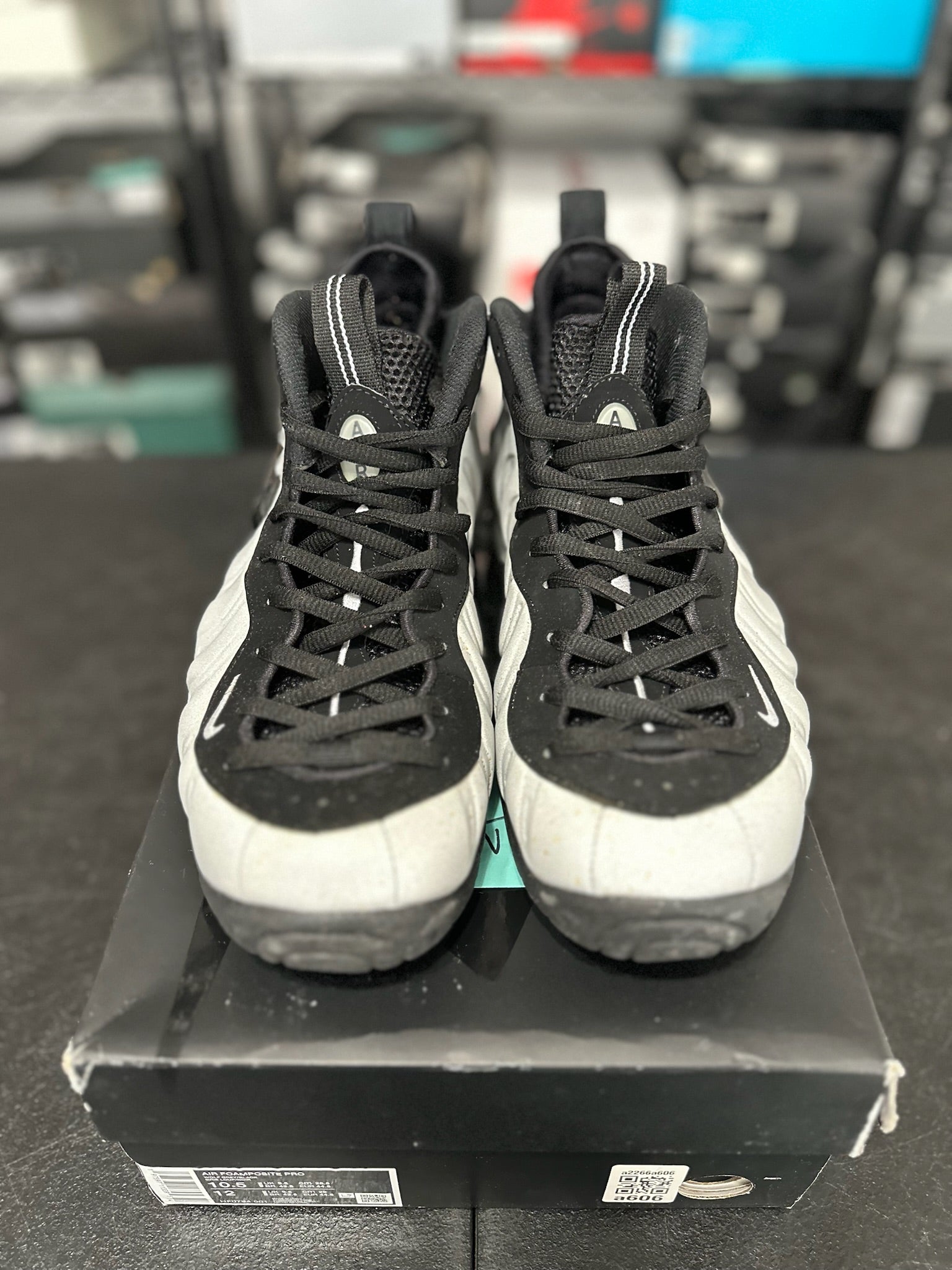 Size 10.5 - Foamposite Pro Wolf Grey