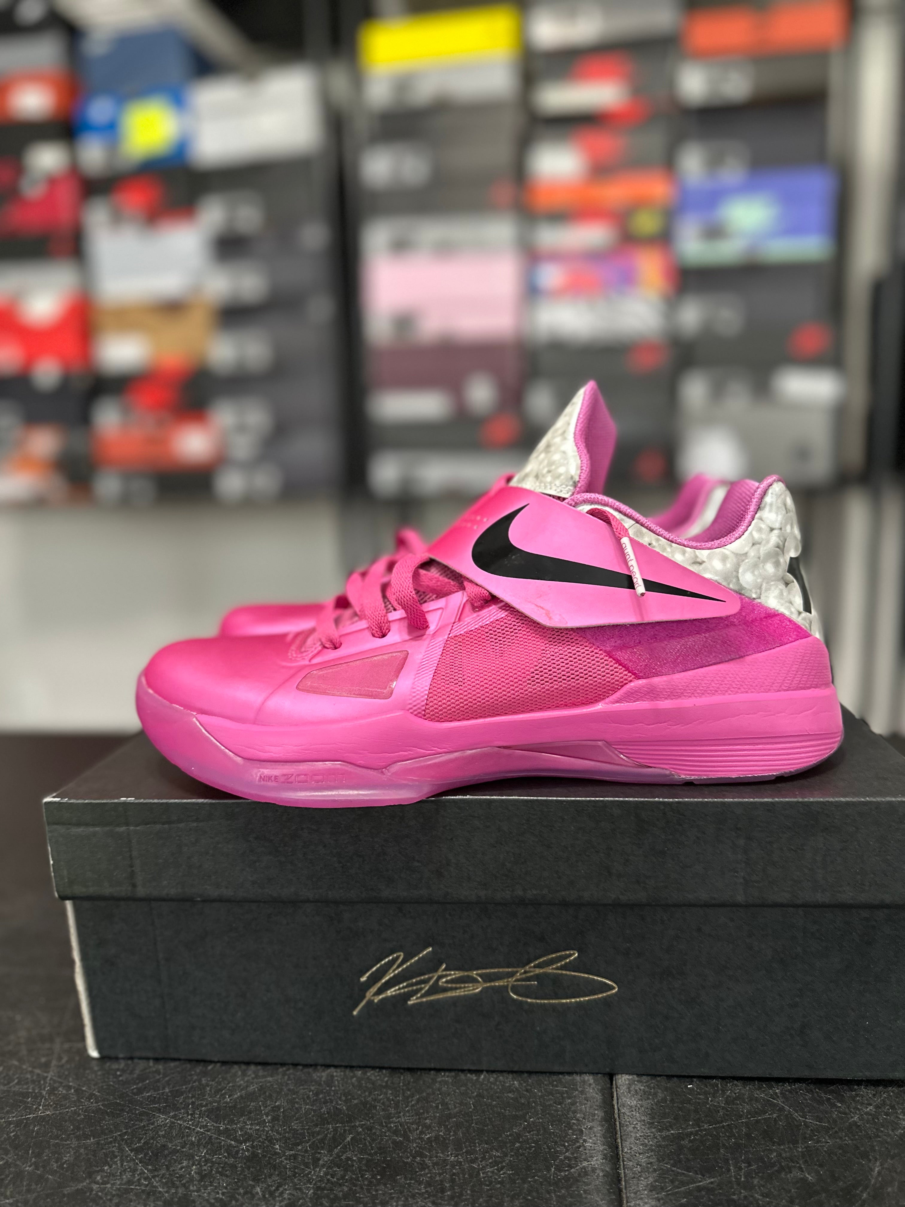Size 9.5 - KD 4 aunt pearl
