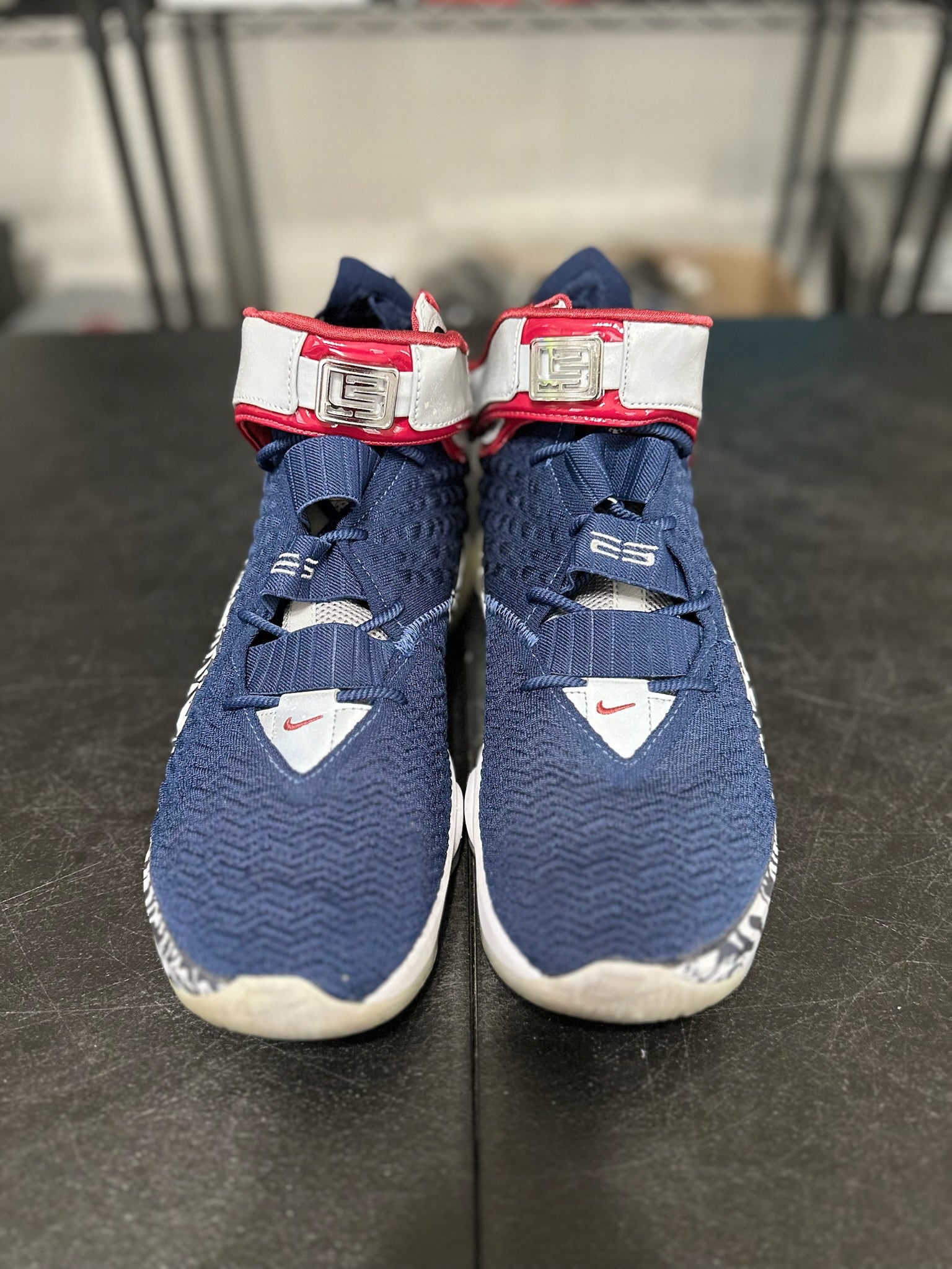 Size 11 - LeBron 17 Graffiti Remix