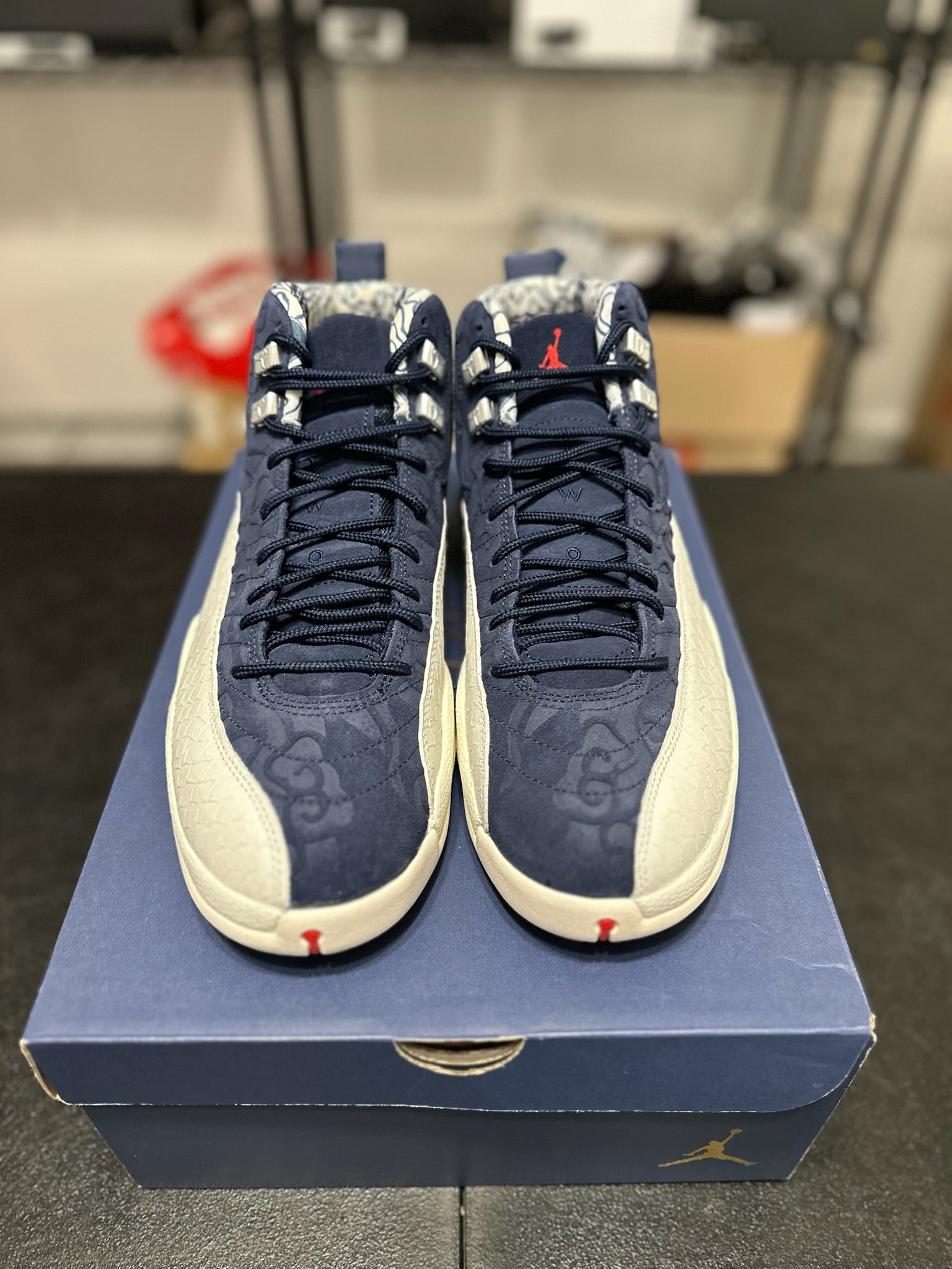 Size 10.5 - J12 International Flight