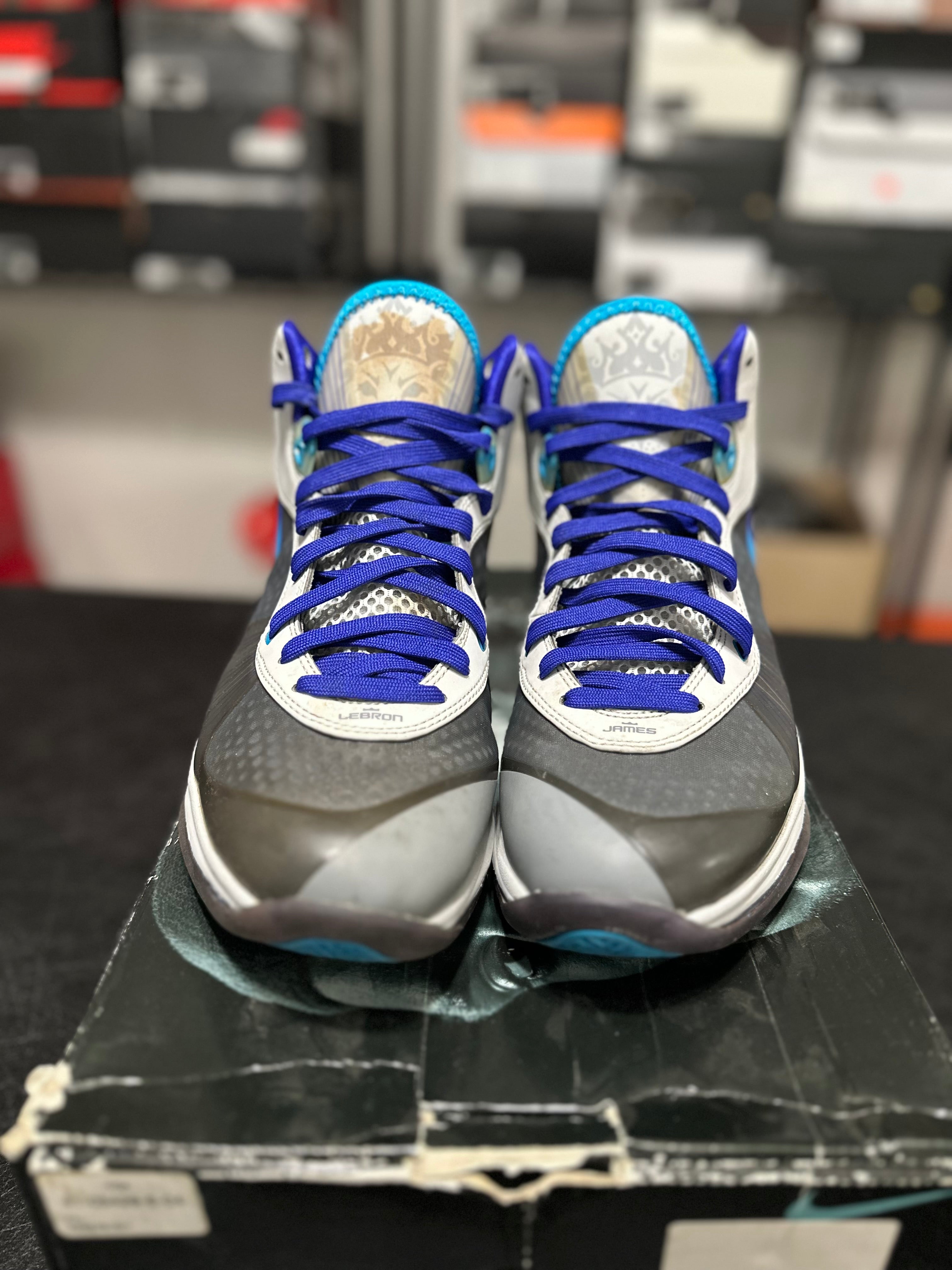 Size 9 - LeBron 8 summit lake hornets