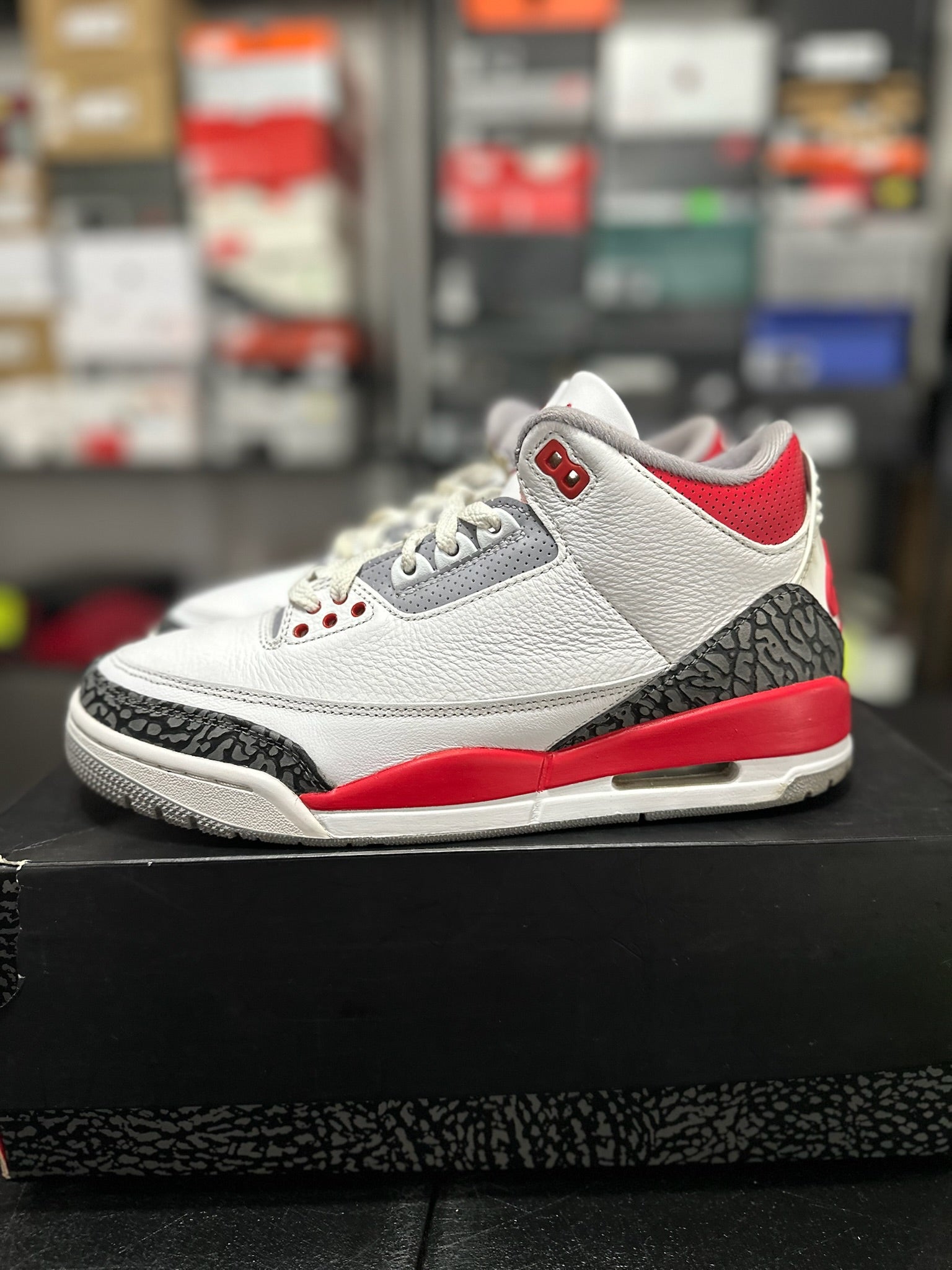 Size 8.5 - J3 Fire Red