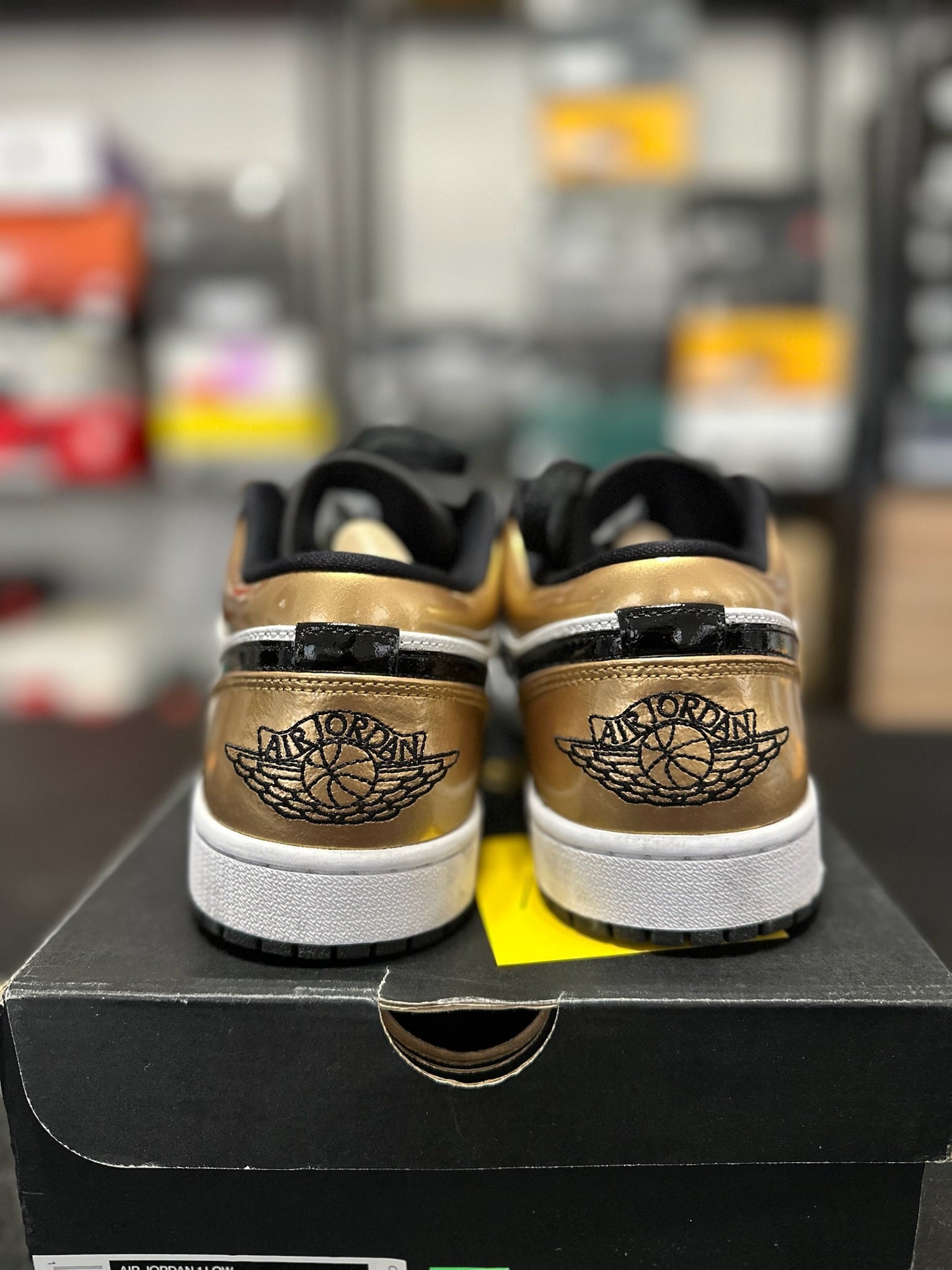 Size 10 - J1 Low Gold Toe