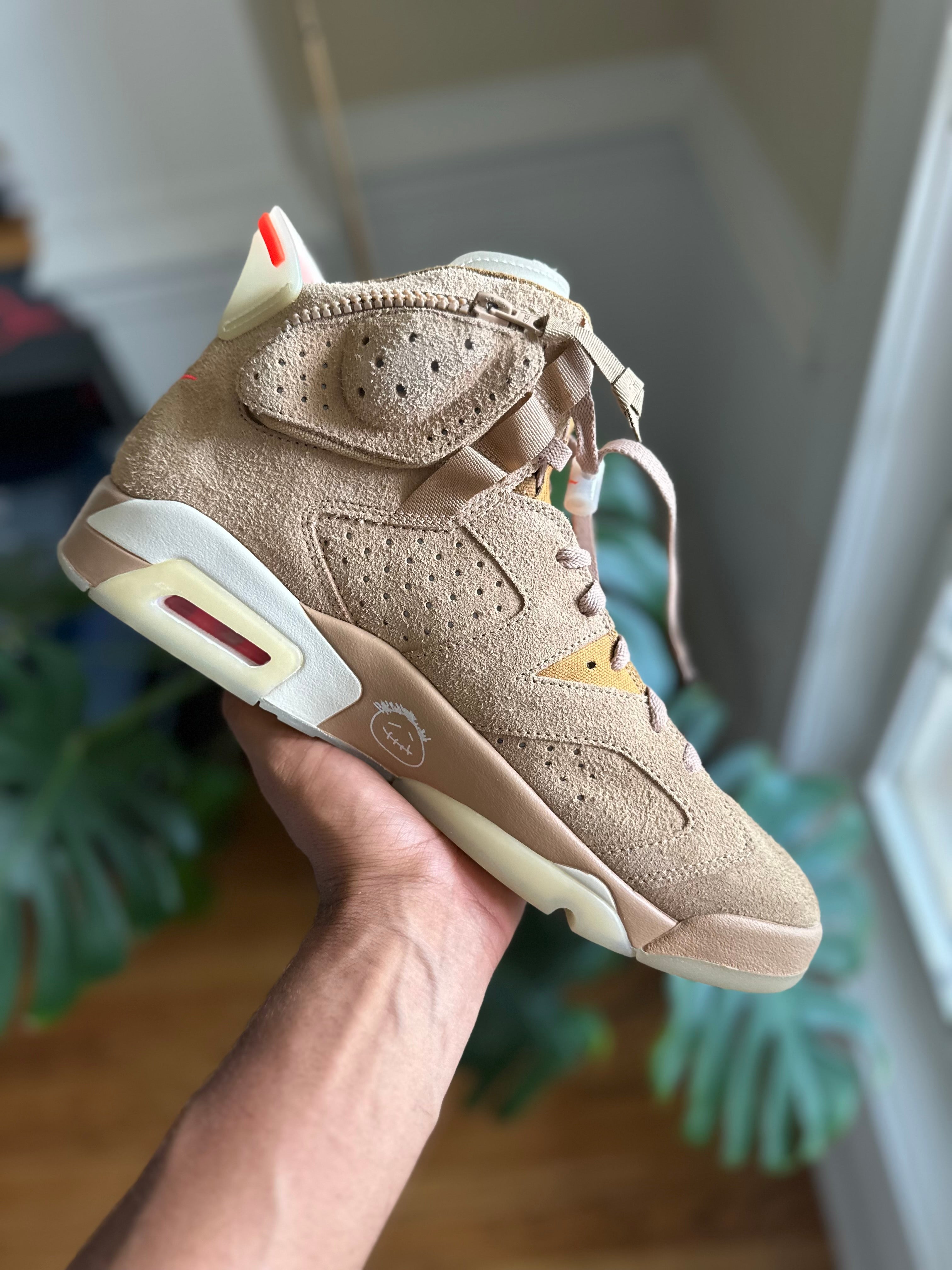 Size 12 - J6 Travis British khaki