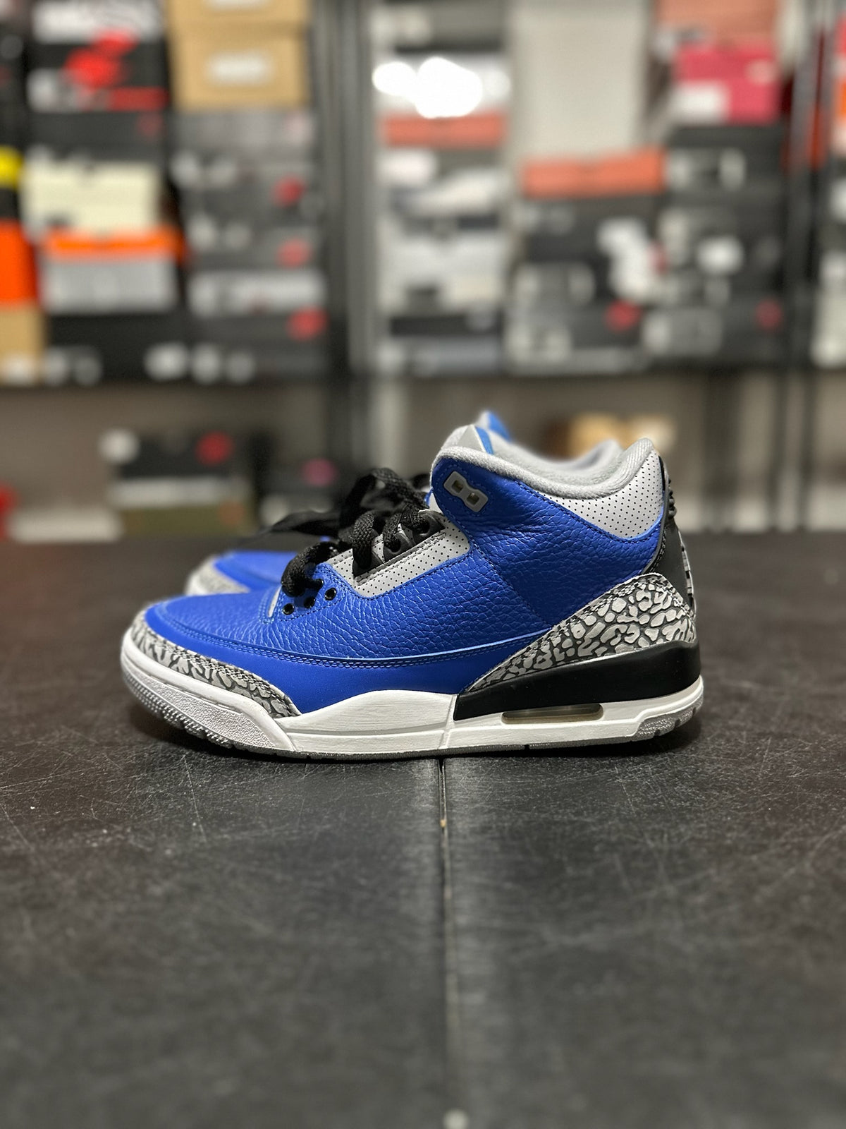 Size 7 - j3 varsity royal cement