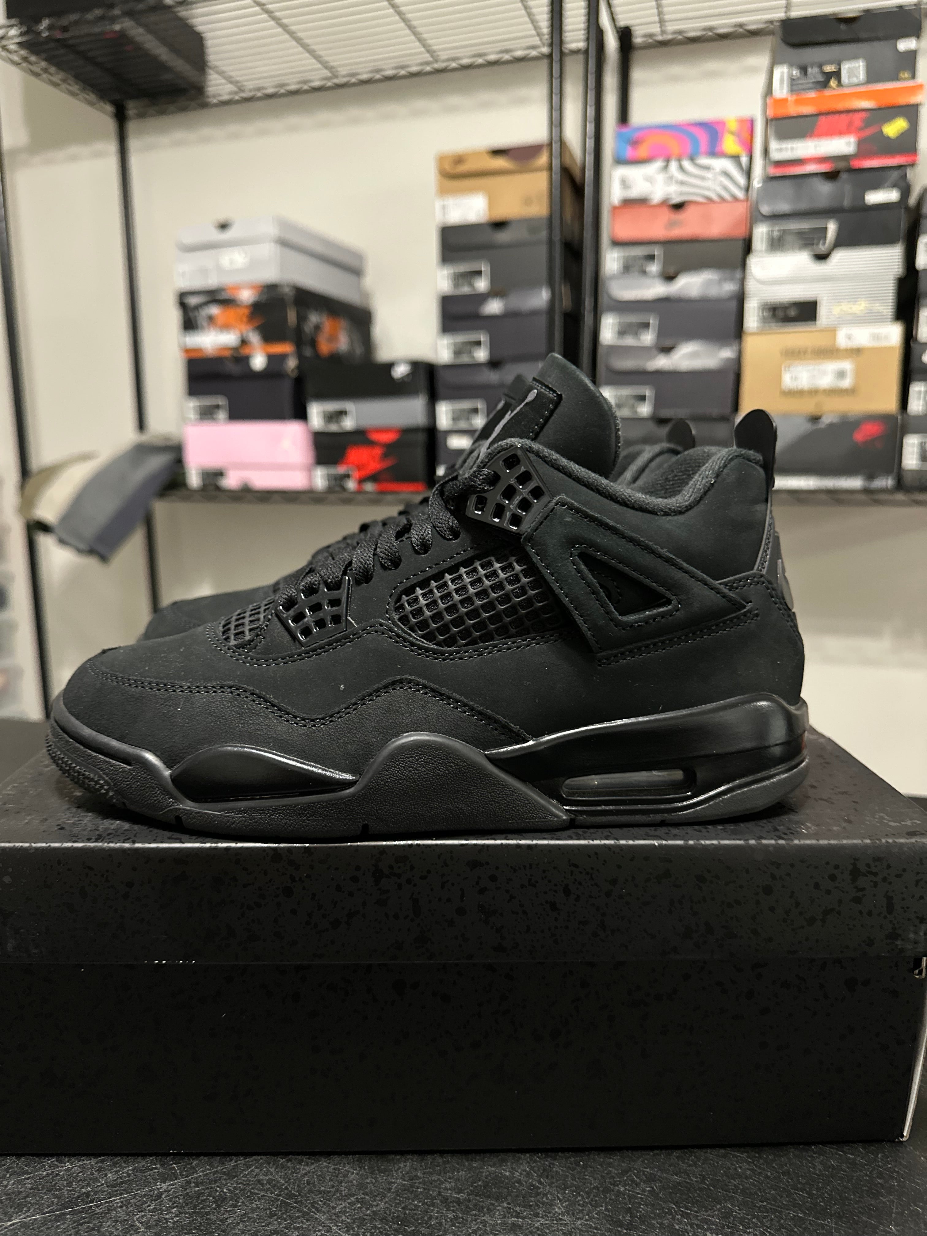 Size 8.5 - J4 black cat