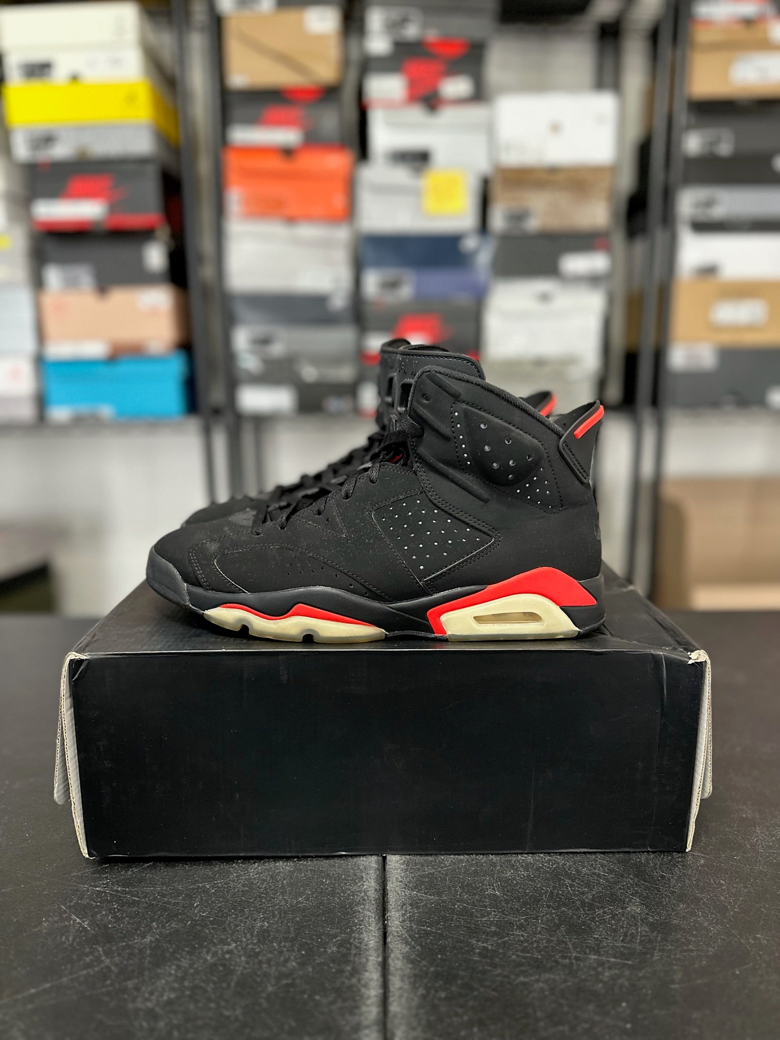 Size 11 - J6 Infrared Black