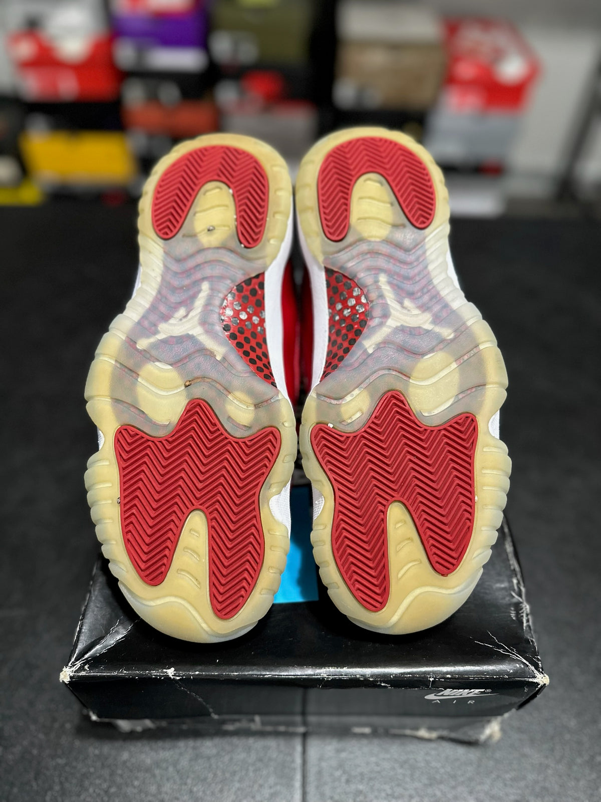 Size 9 - j11 cherry