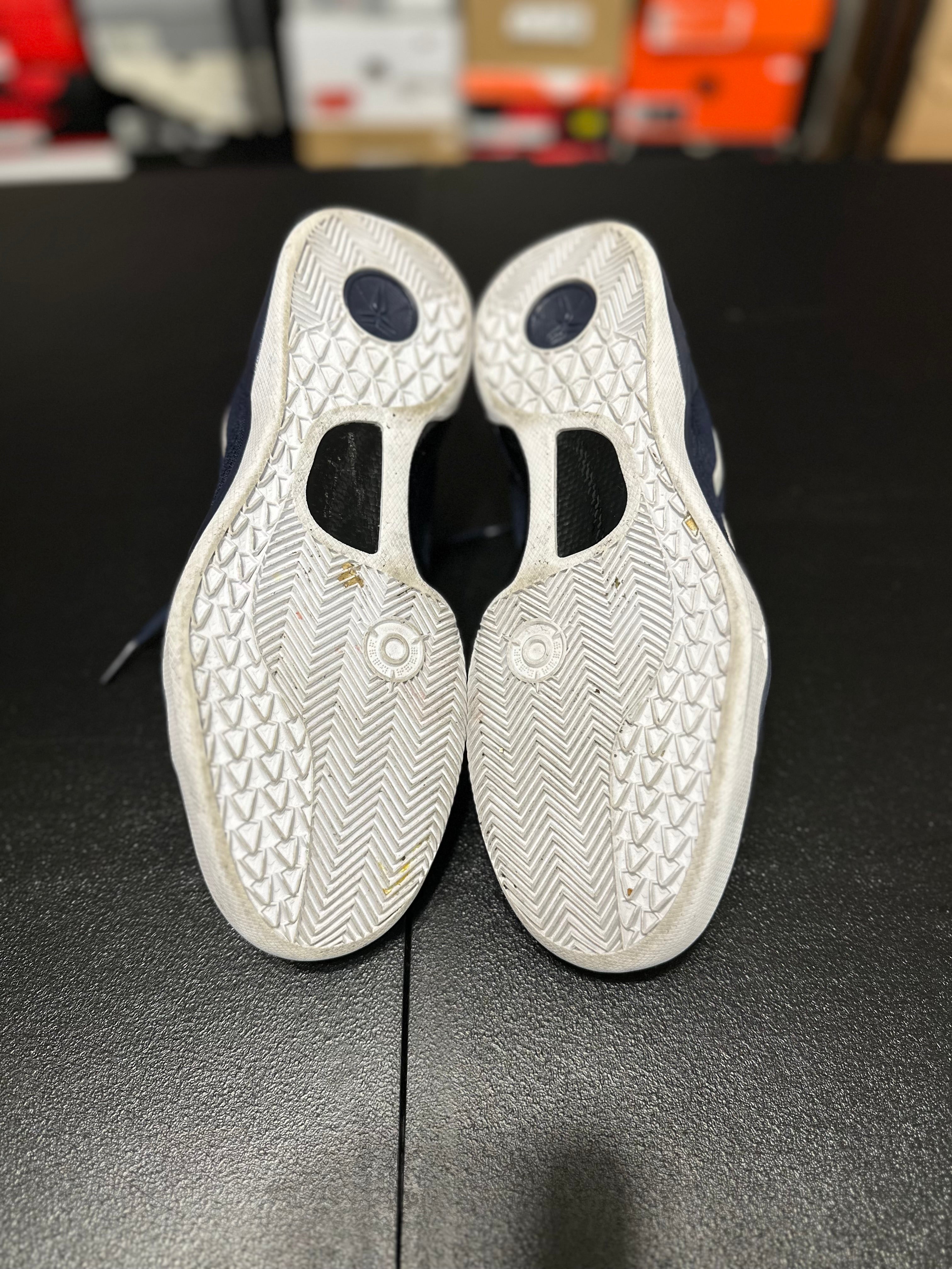 Size 9 - Kobe 8 protro college navy