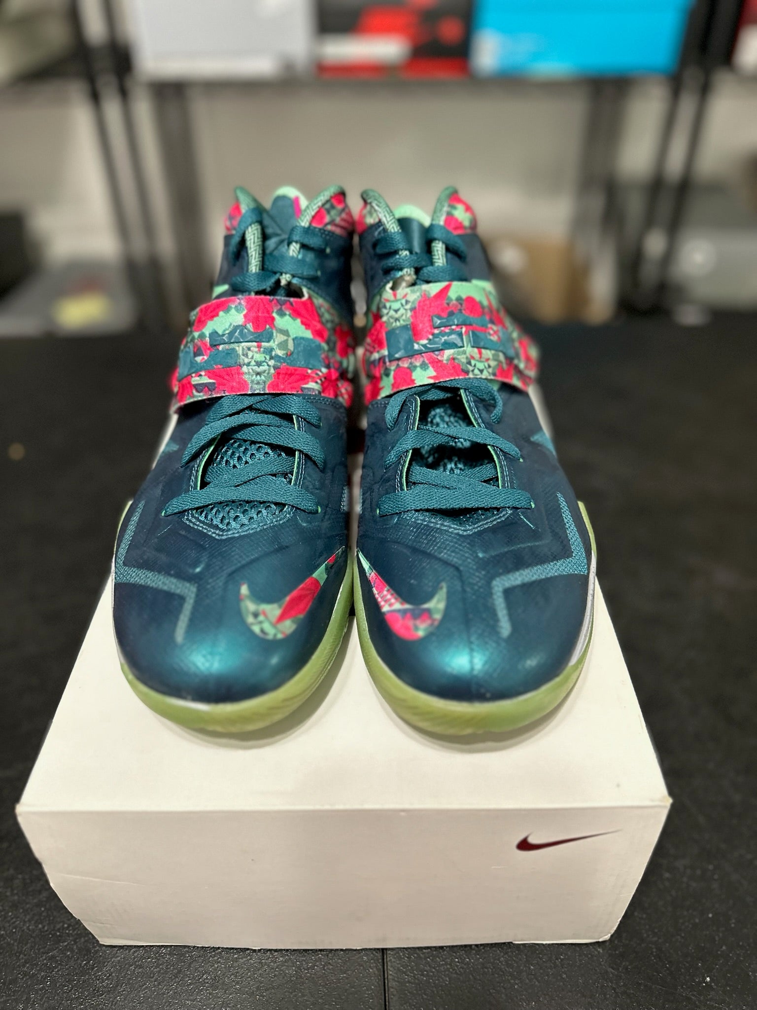 Size 10.5 - LeBron Zoom Soldier 7 Power Couple South Beach