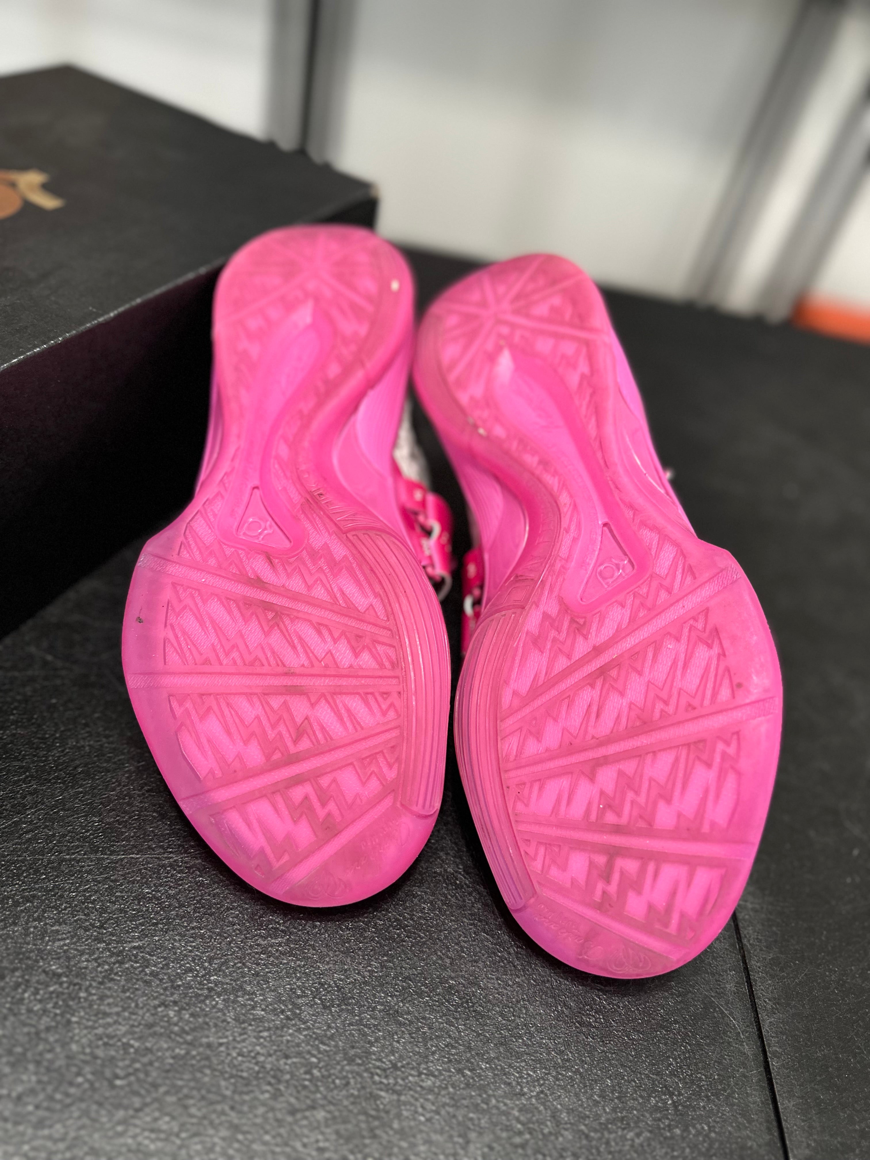 Size 9.5 - KD 4 aunt pearl