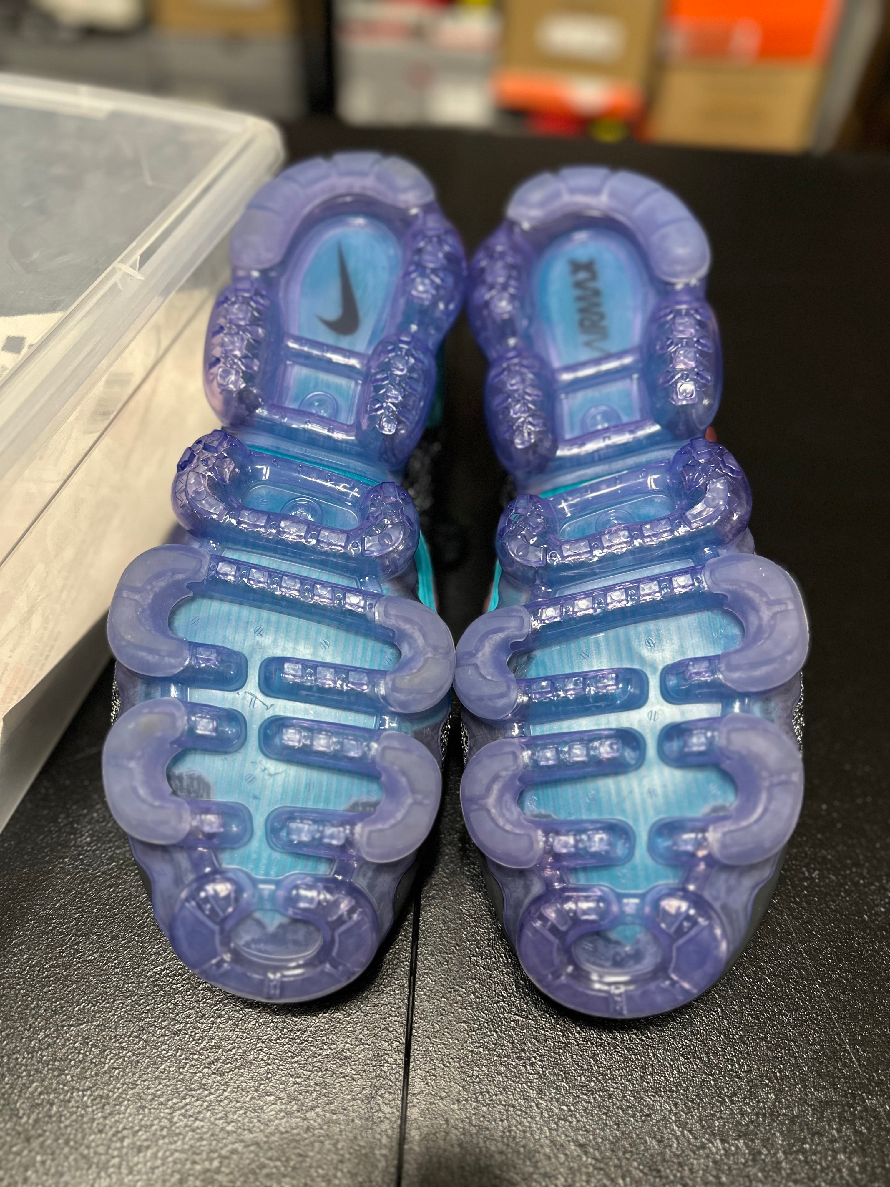 Size 14 - air vapormax flyknit 2 hot punch