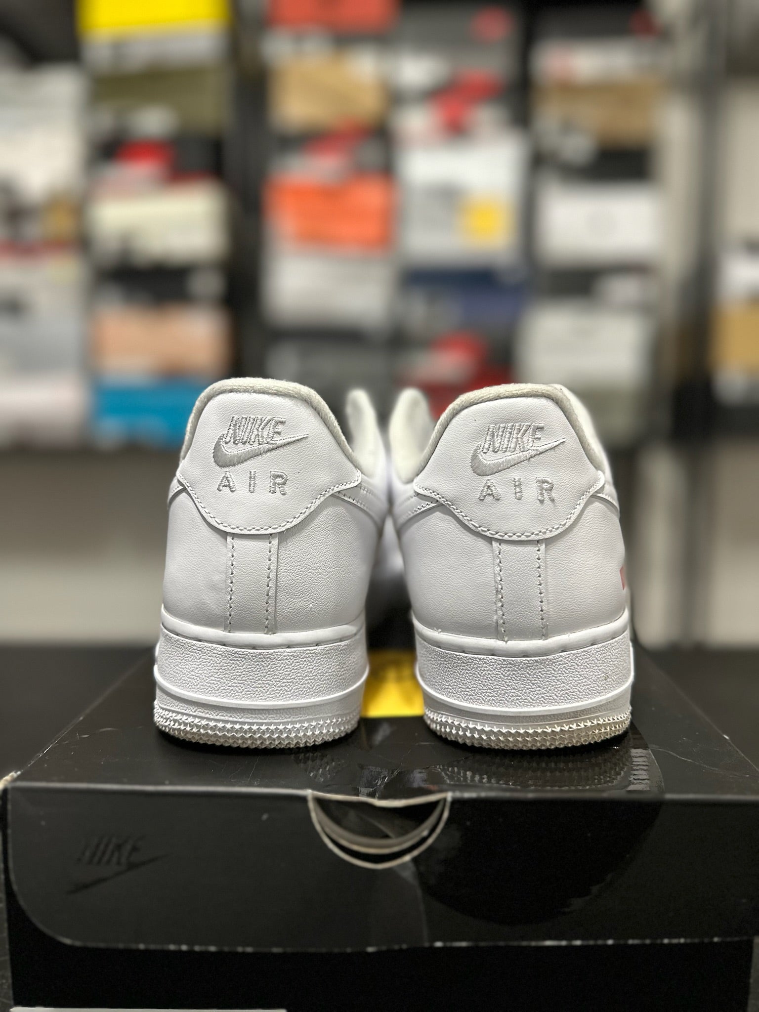 Size 10 - AF 1 Low Supreme White