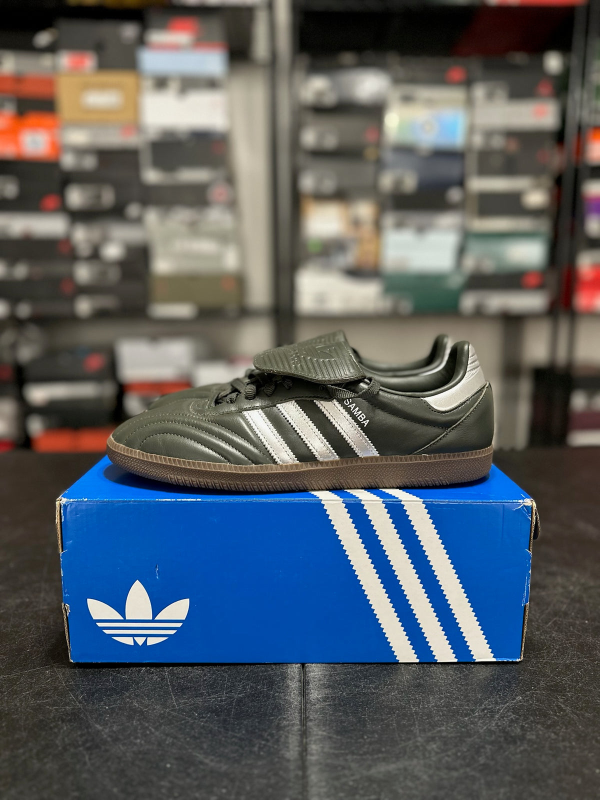 Size 10 - (11.5W) adidas samba lt legend earth silver metallic